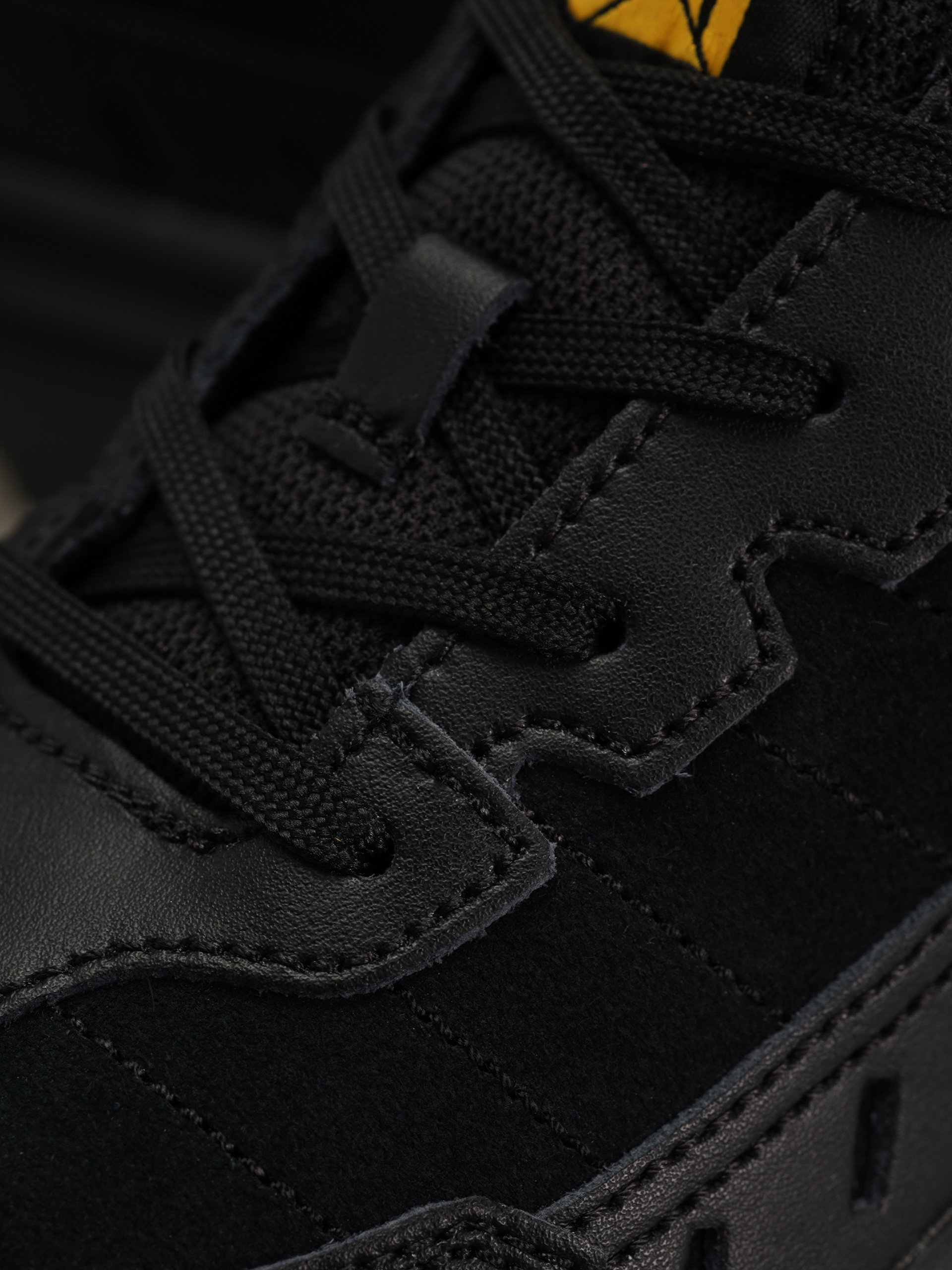 Topánky Caterpillar Intruder Essential (black/black)