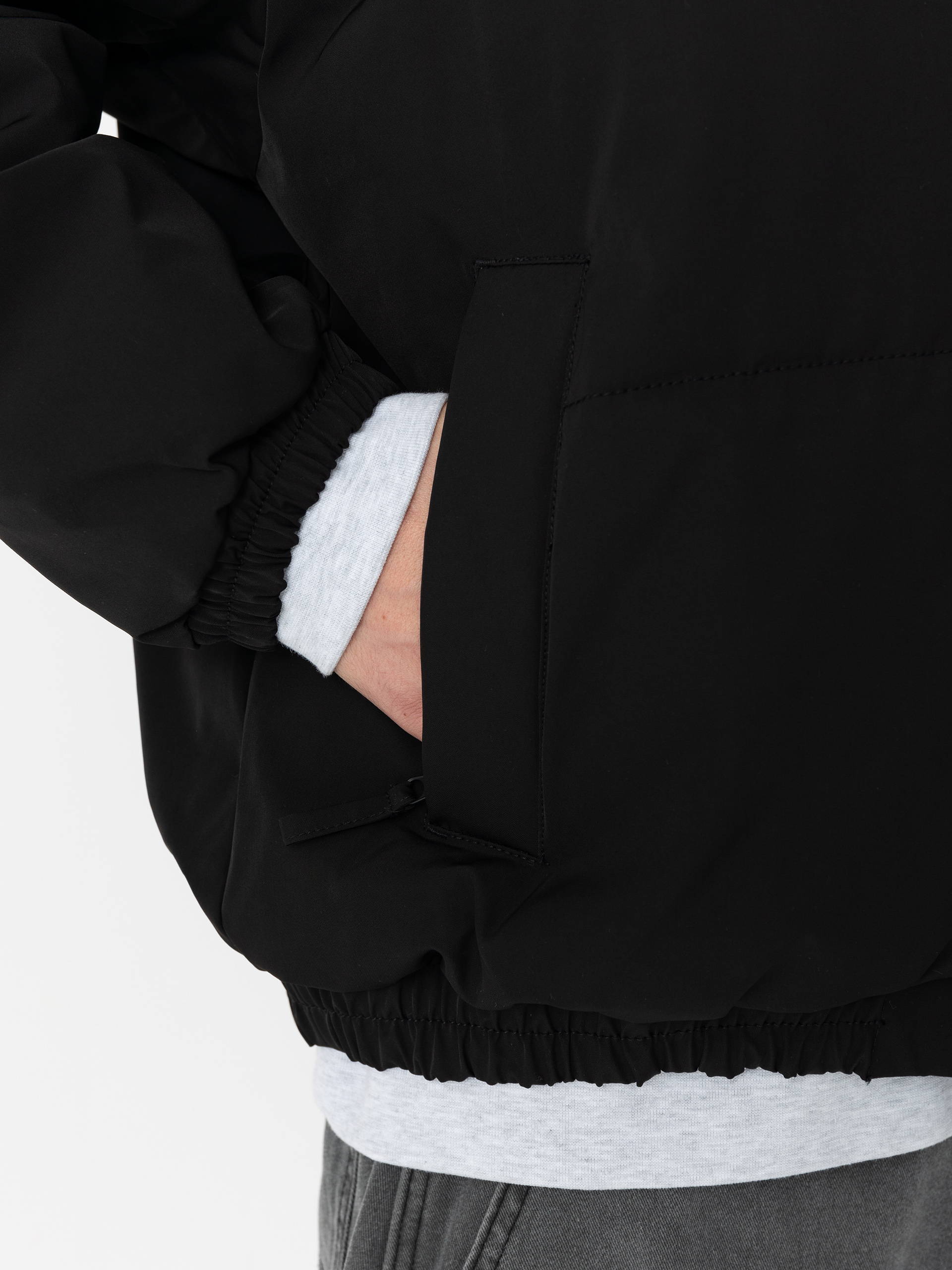 Bunda OBEY Whispers (black)