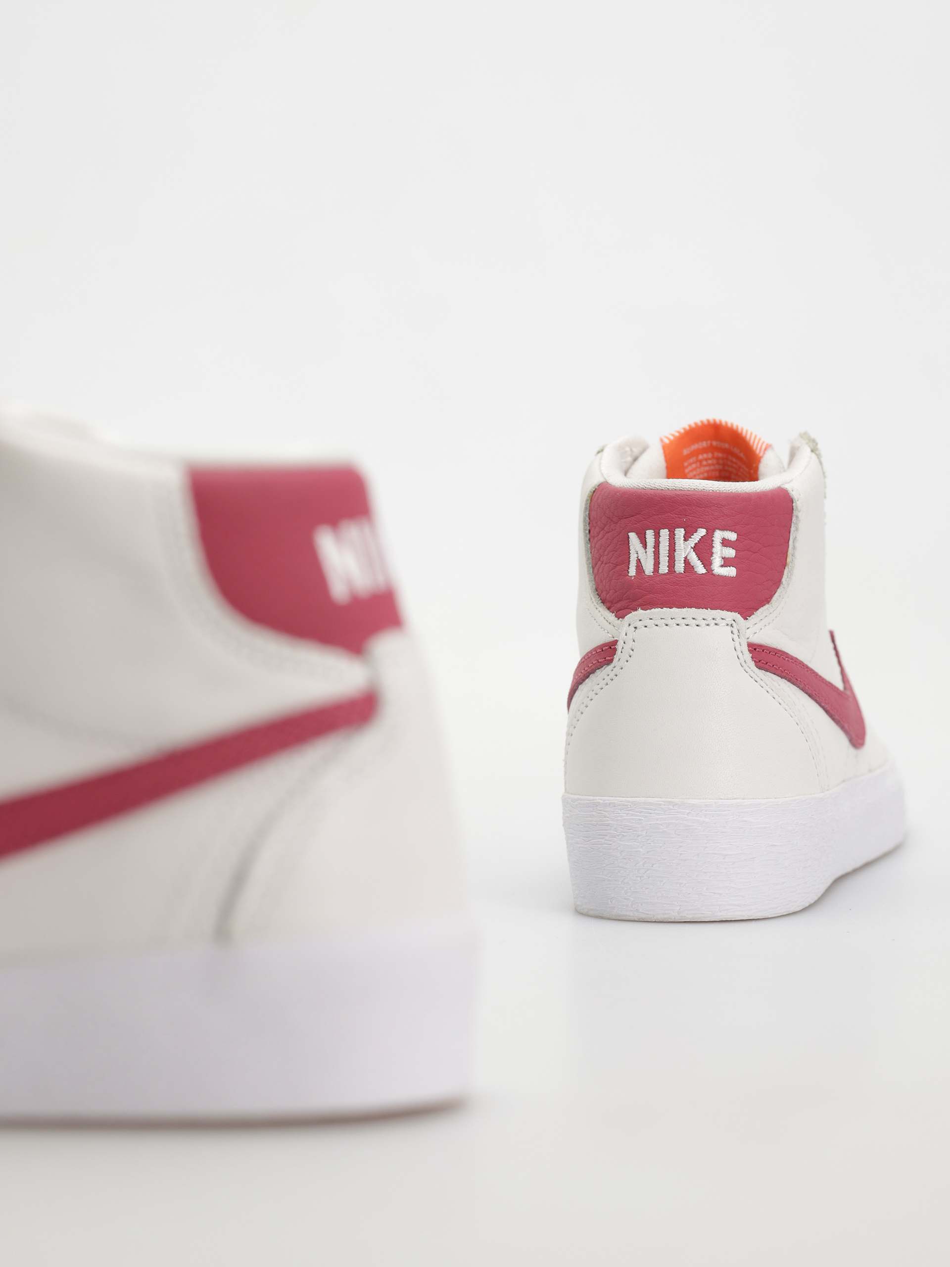 Topánky Nike SB Bruin Hi Iso Wmn (white/sweet beet white sweet beet)