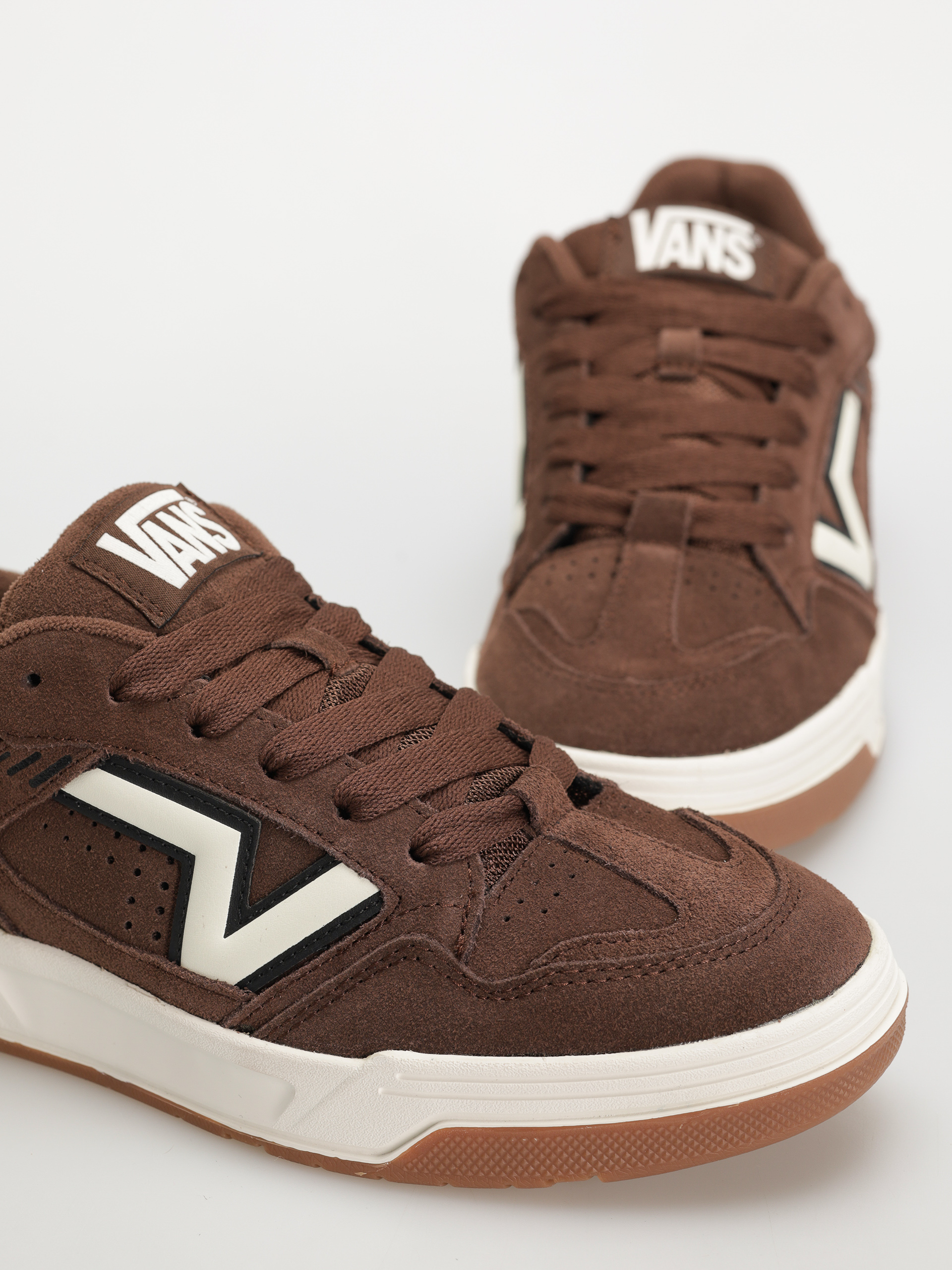 Topánky Vans Upland (potting soil/black)