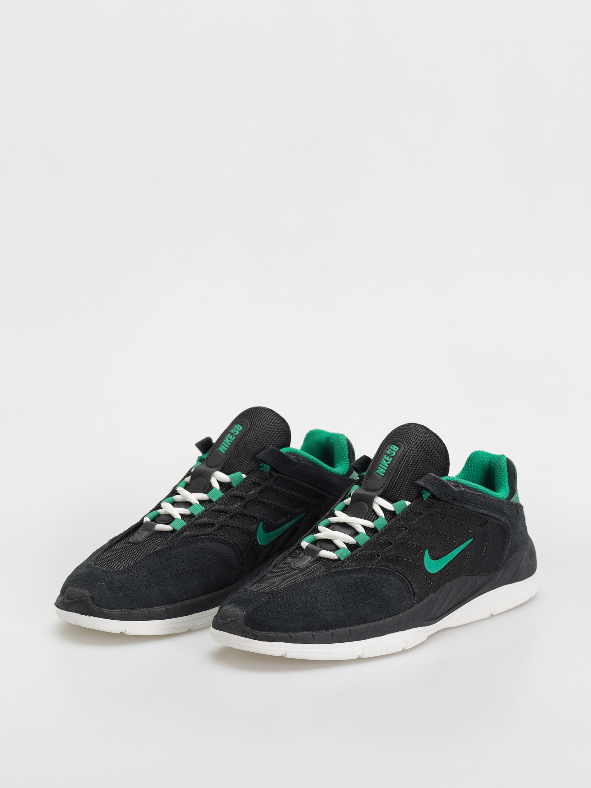 Topánky Nike SB Vertebrae (black/malachite black summit white)
