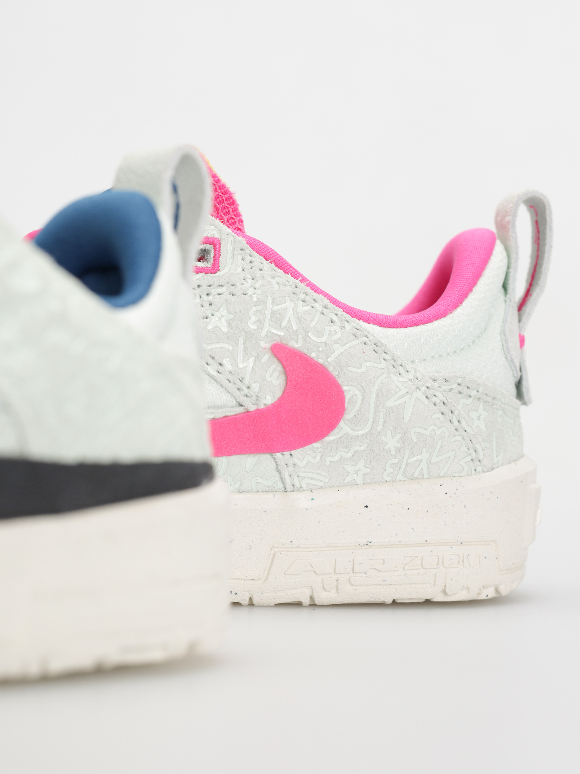 Topánky Nike SB Day One SE JR (sail/black barely green fierce pink)