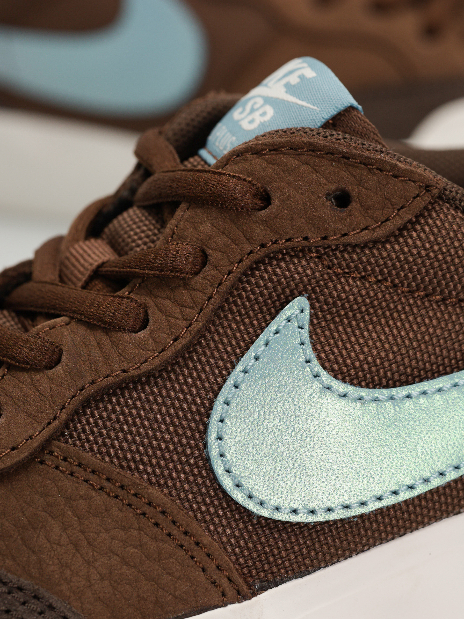 Topánky Nike SB Zoom Pogo Plus (cacao wow/denim turq baroque brown sail)