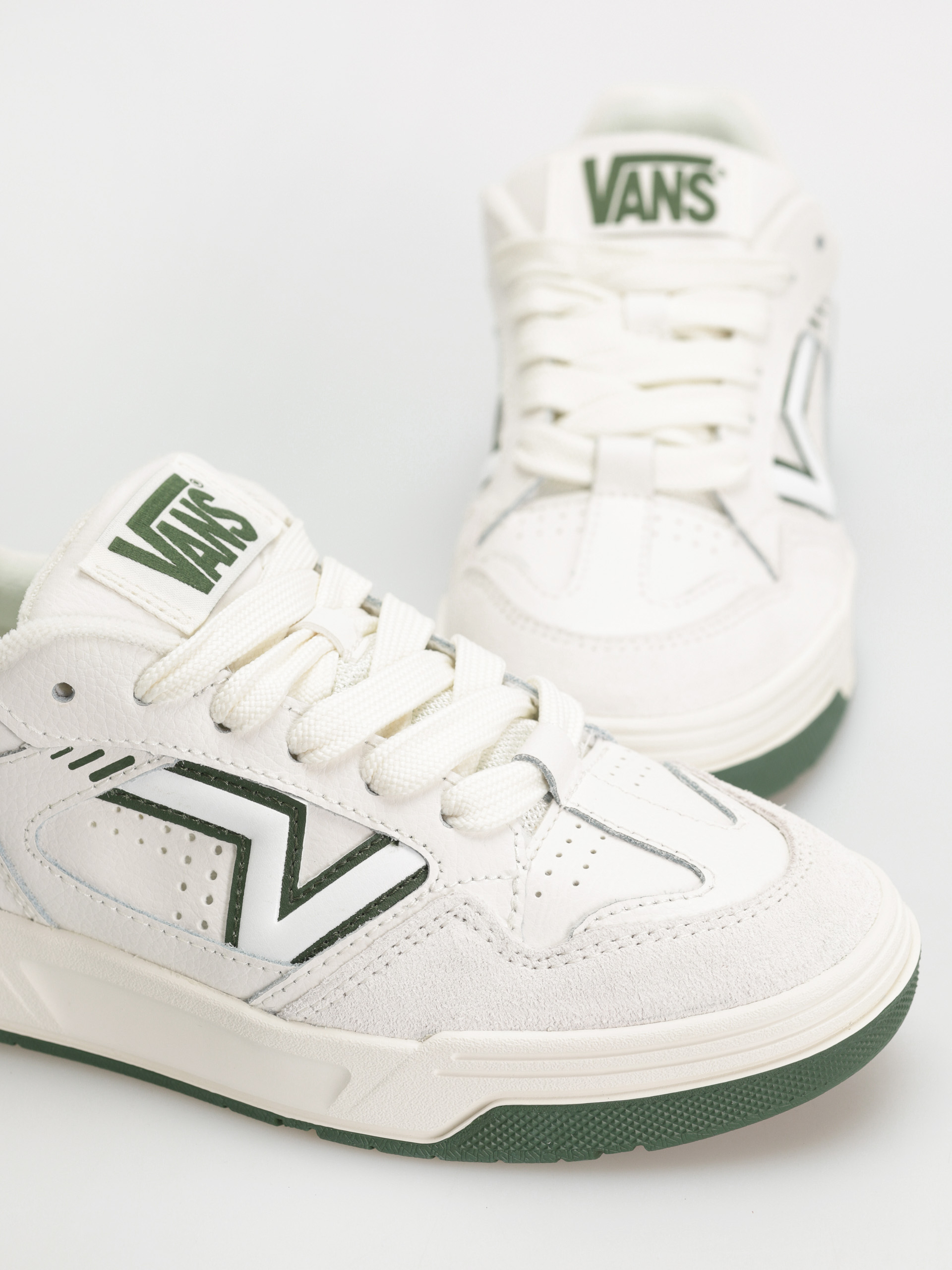 Topánky Vans Upland (vintage sport douglas fir)