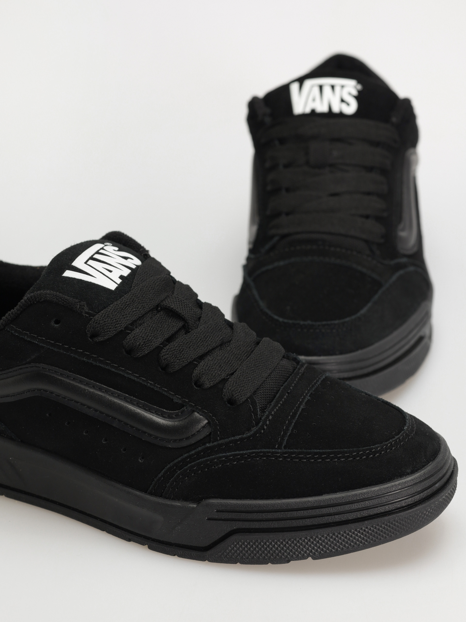 Topánky Vans Hylane (black/black)