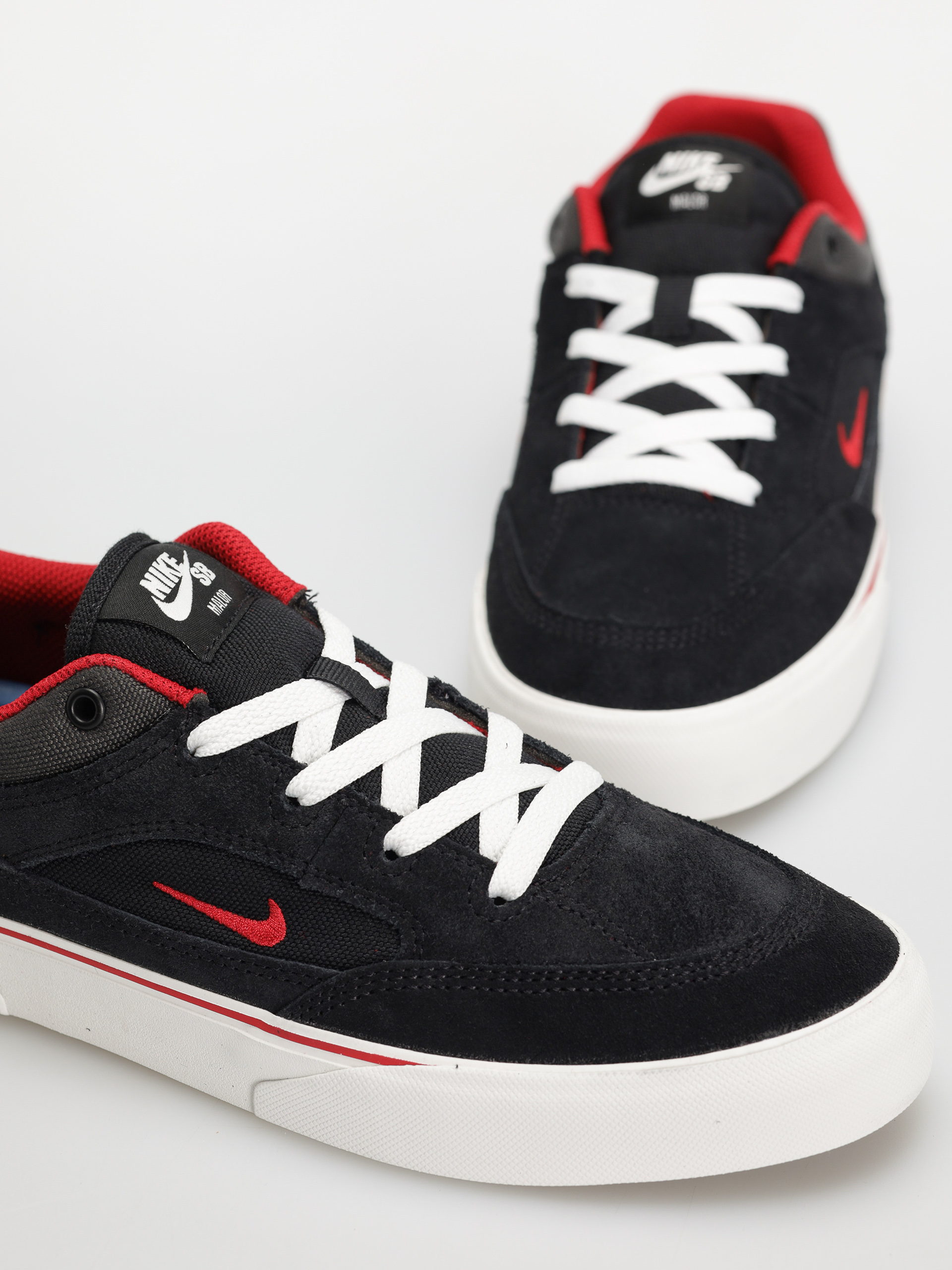 Topánky Nike SB Malor (black/gym red black anthracite)