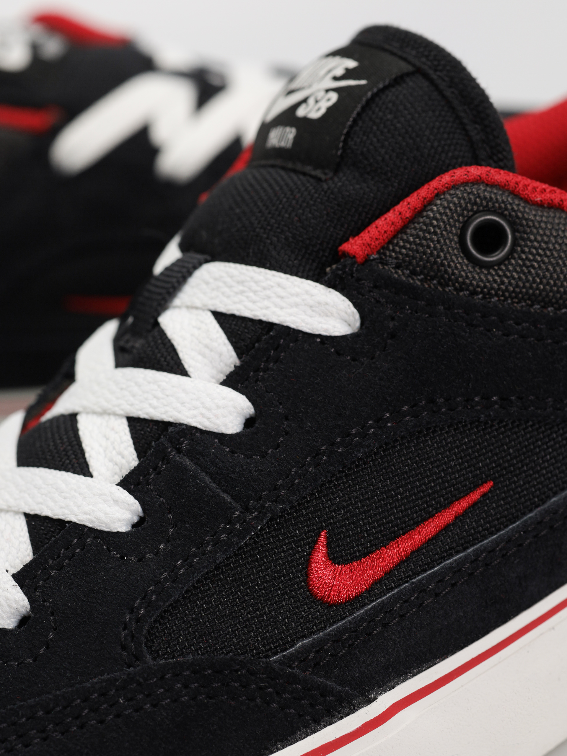 Topánky Nike SB Malor (black/gym red black anthracite)