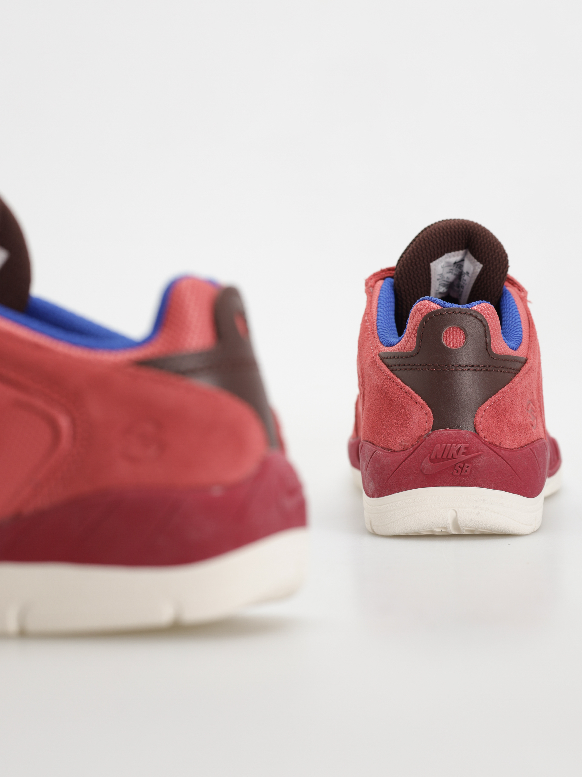 Topánky Nike SB Vertebrae (adobe/melon tint earth noble red)