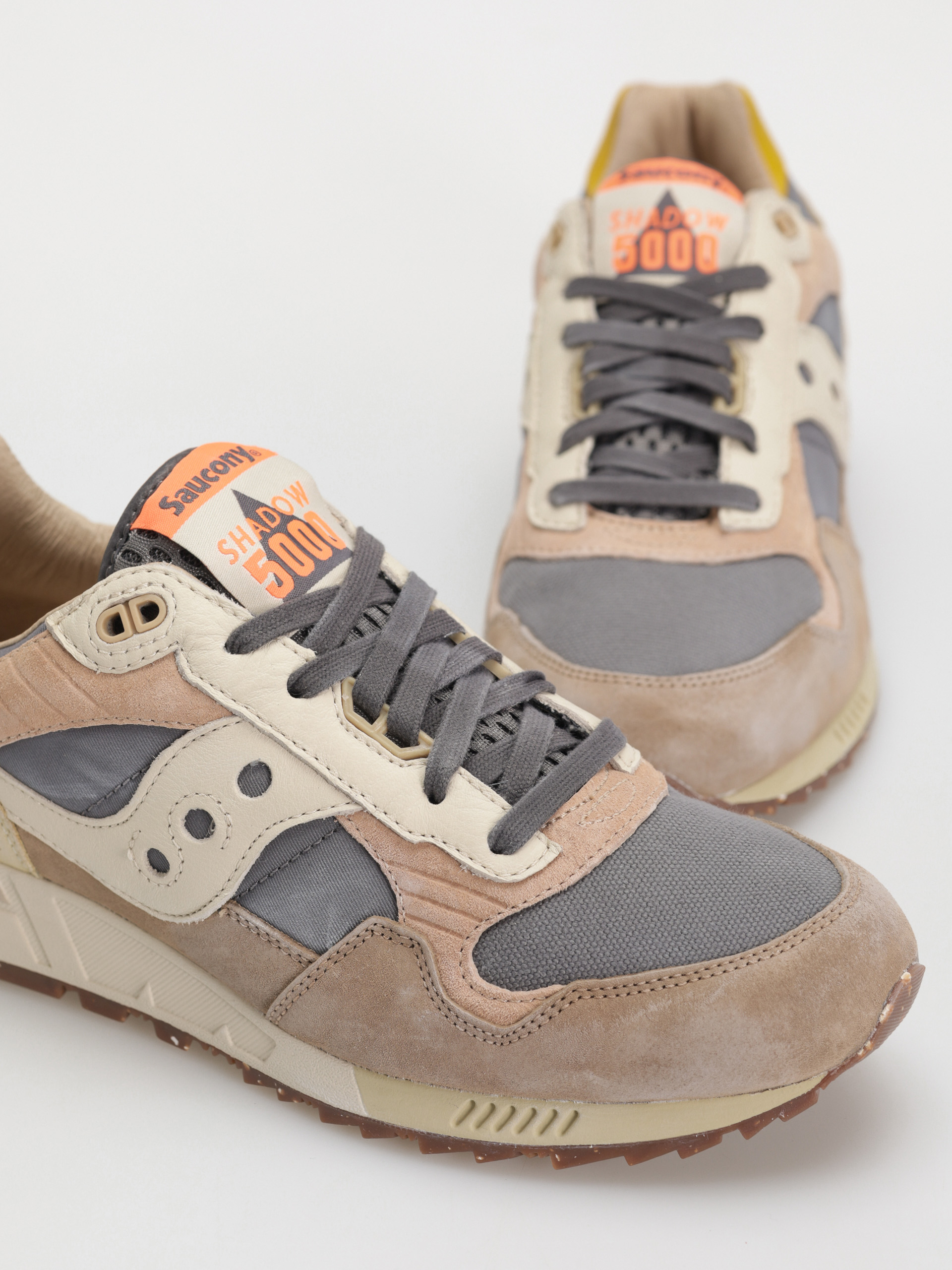 Topánky Saucony Shadow 5000 (dark grey/sand)