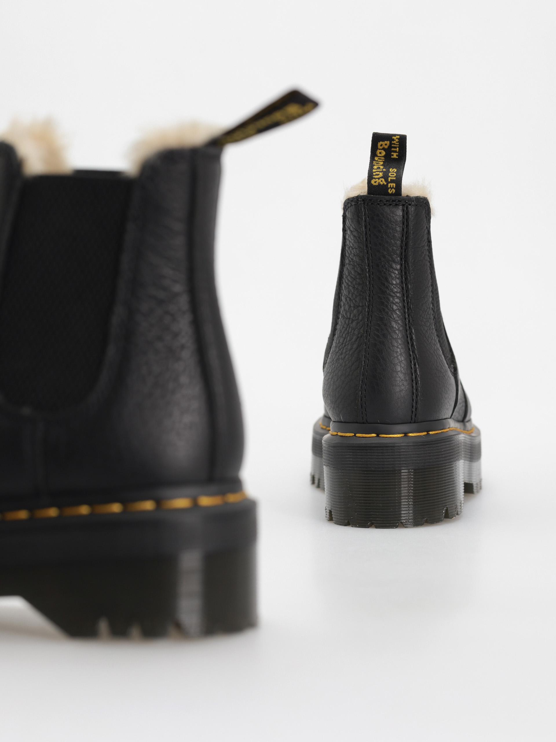 Topánky Dr. Martens 2976 Quad Fur Lined Wmn (black pisa)