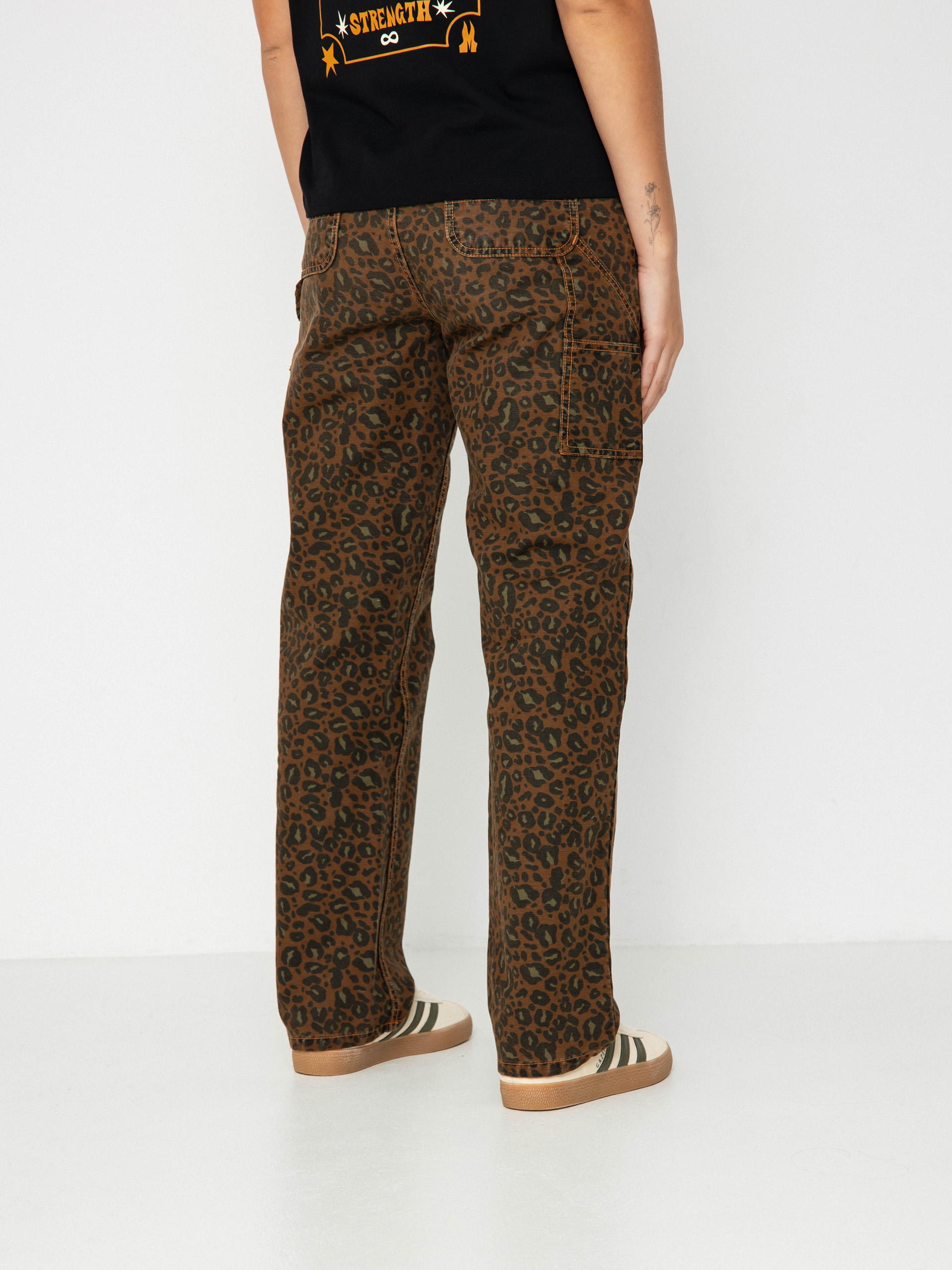 Nohavice Carhartt WIP Leo Pierce Wmn (camo leo/tamarind/tamarind)