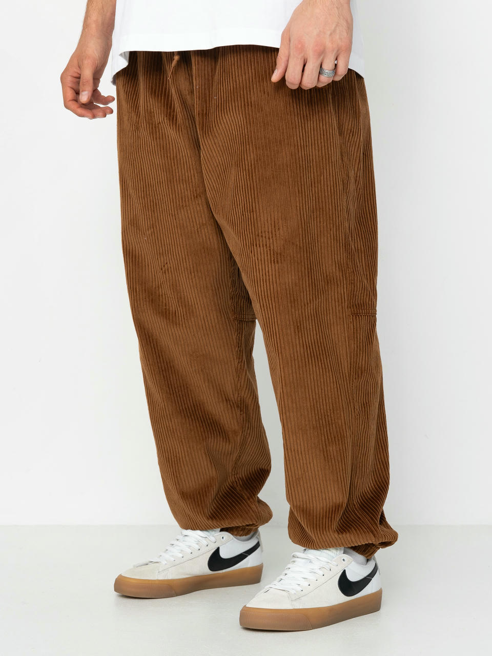 Nohavice Nike SB Elastic Cord (lt british tan/armory navy)