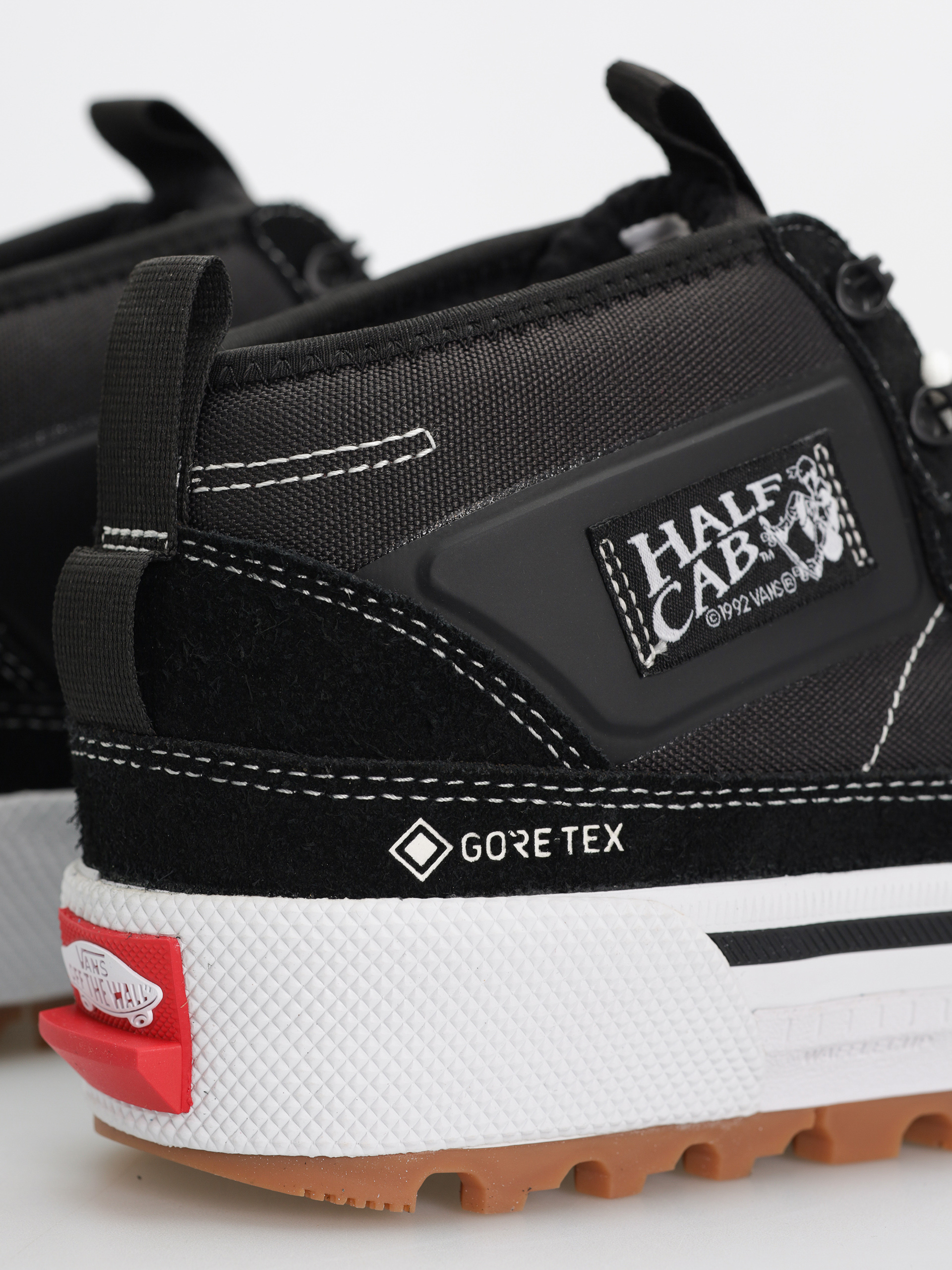 Topánky Vans Half Cab Gore Tex MTE (black/white)