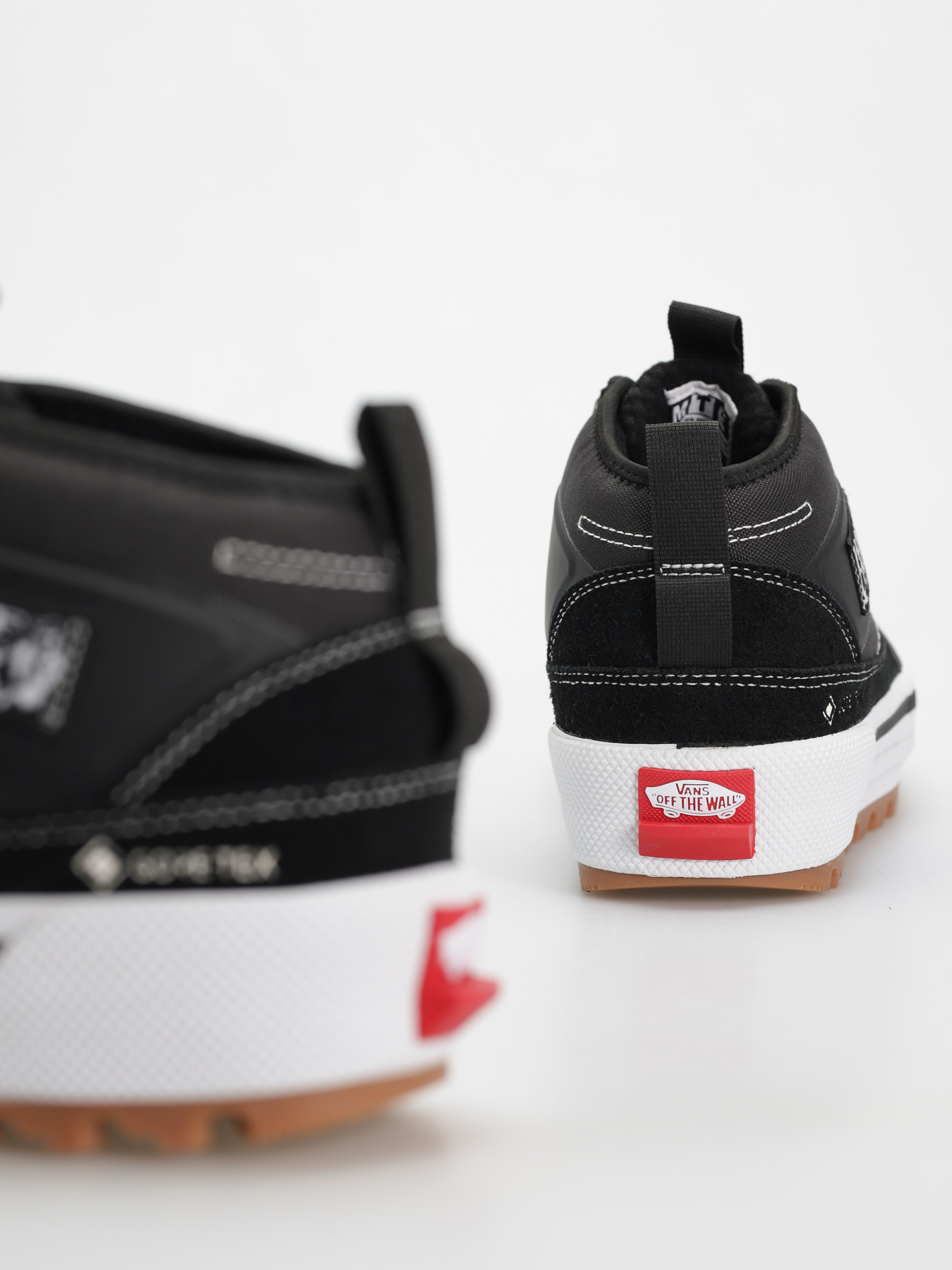 Topánky Vans Half Cab Gore Tex MTE (black/white)