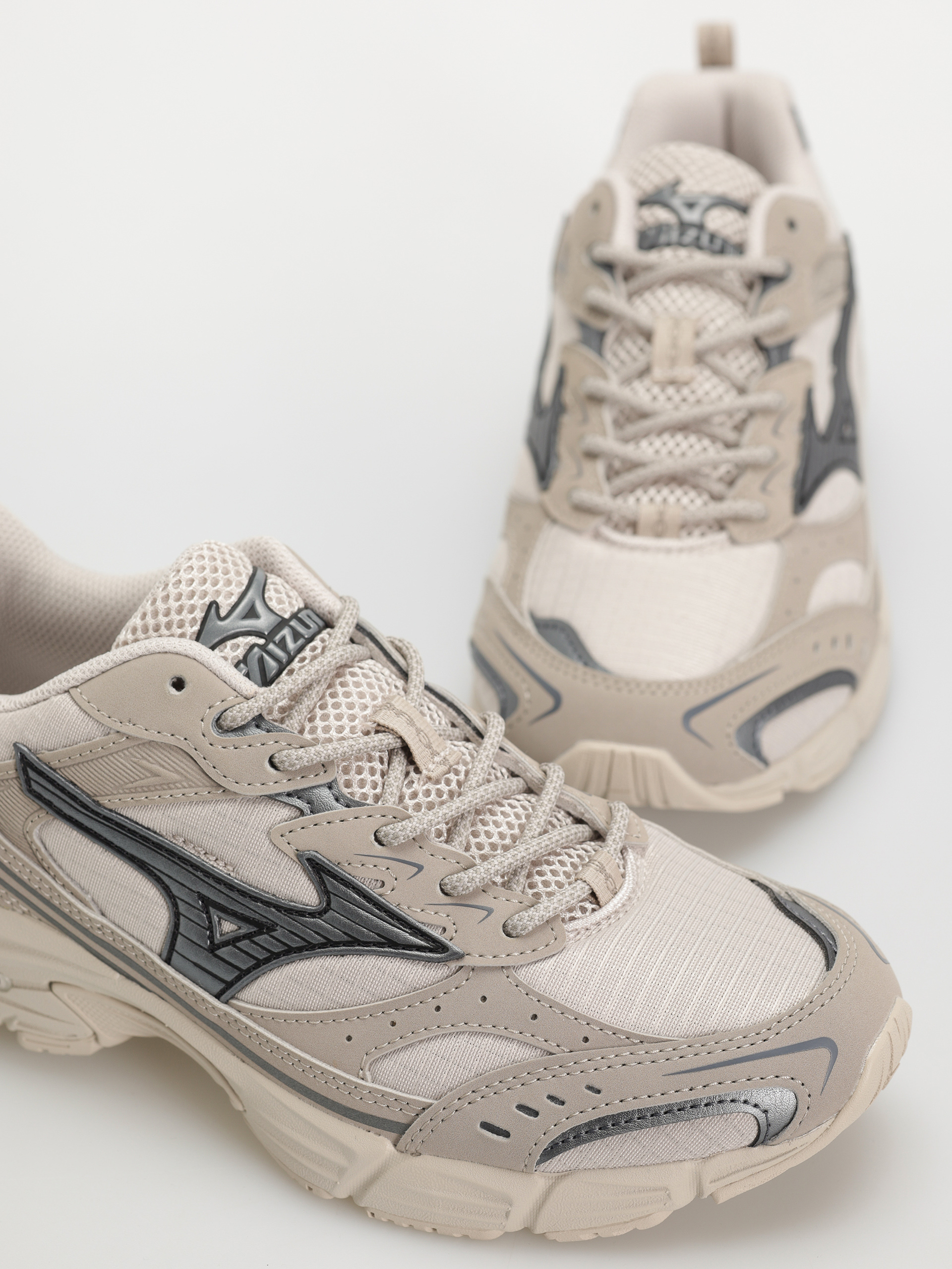 Topánky Mizuno MXR Tech (silver cloud/metallic gray/vintage khaki)