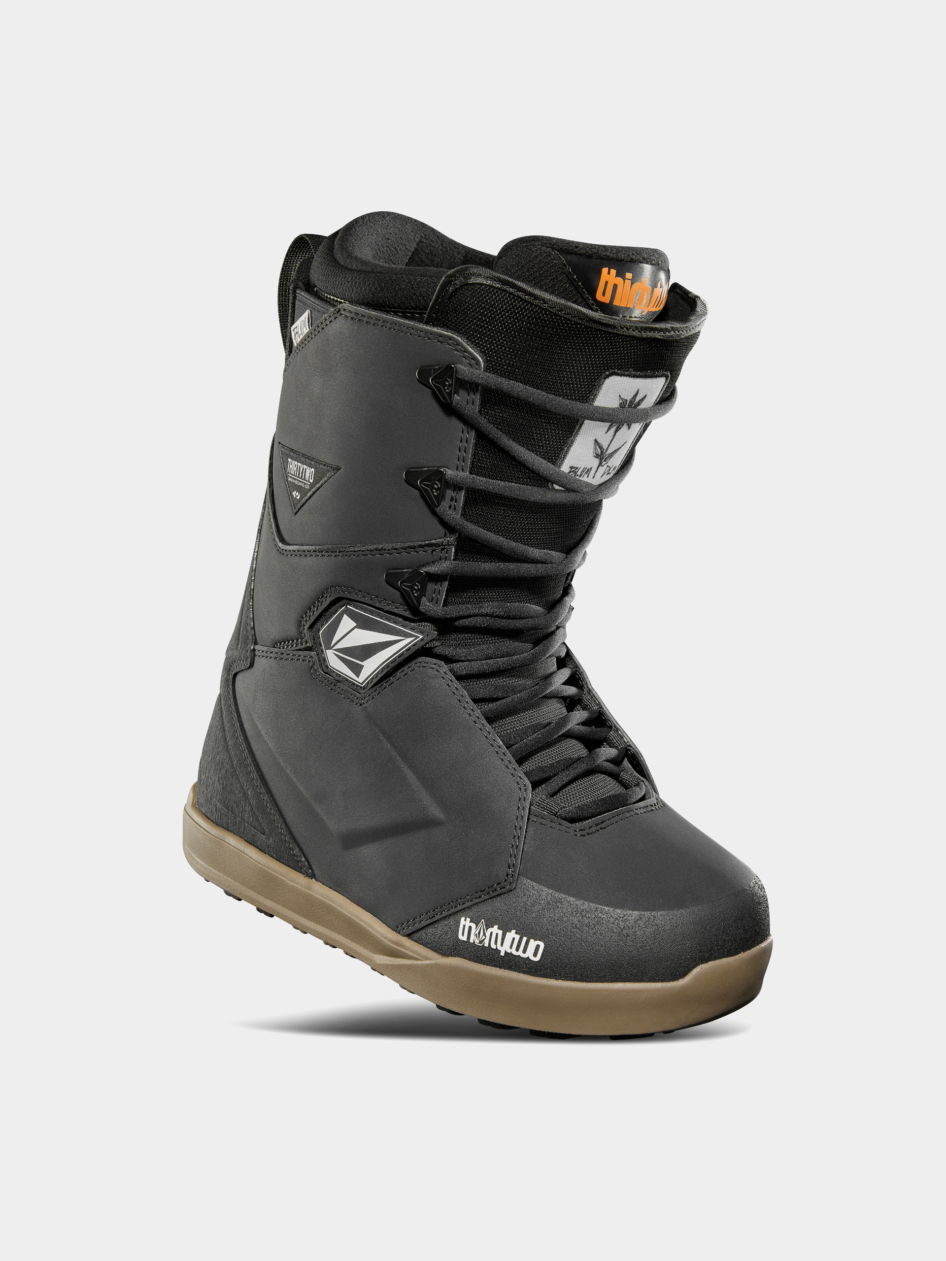 Obuv na snowboard ThirtyTwo Lashed X Volcom (black/gum)