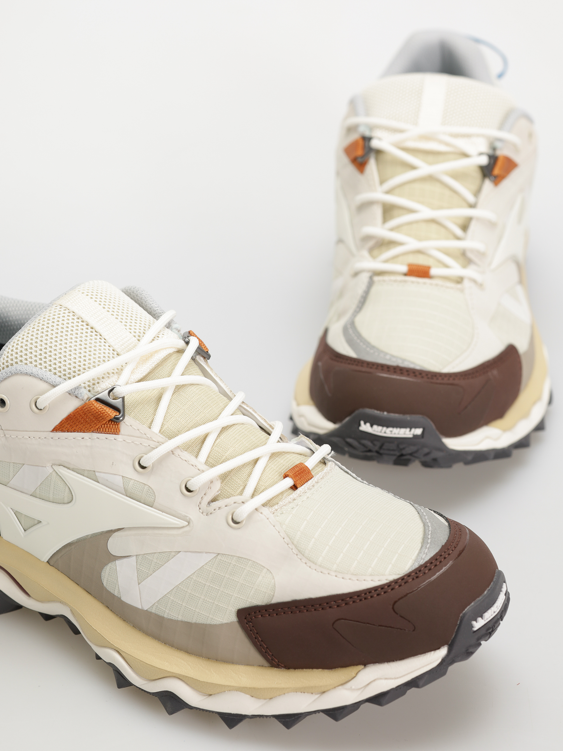 Topánky Mizuno Wave Mujin TL GTX (summer sand/pristine/chicory coffee)