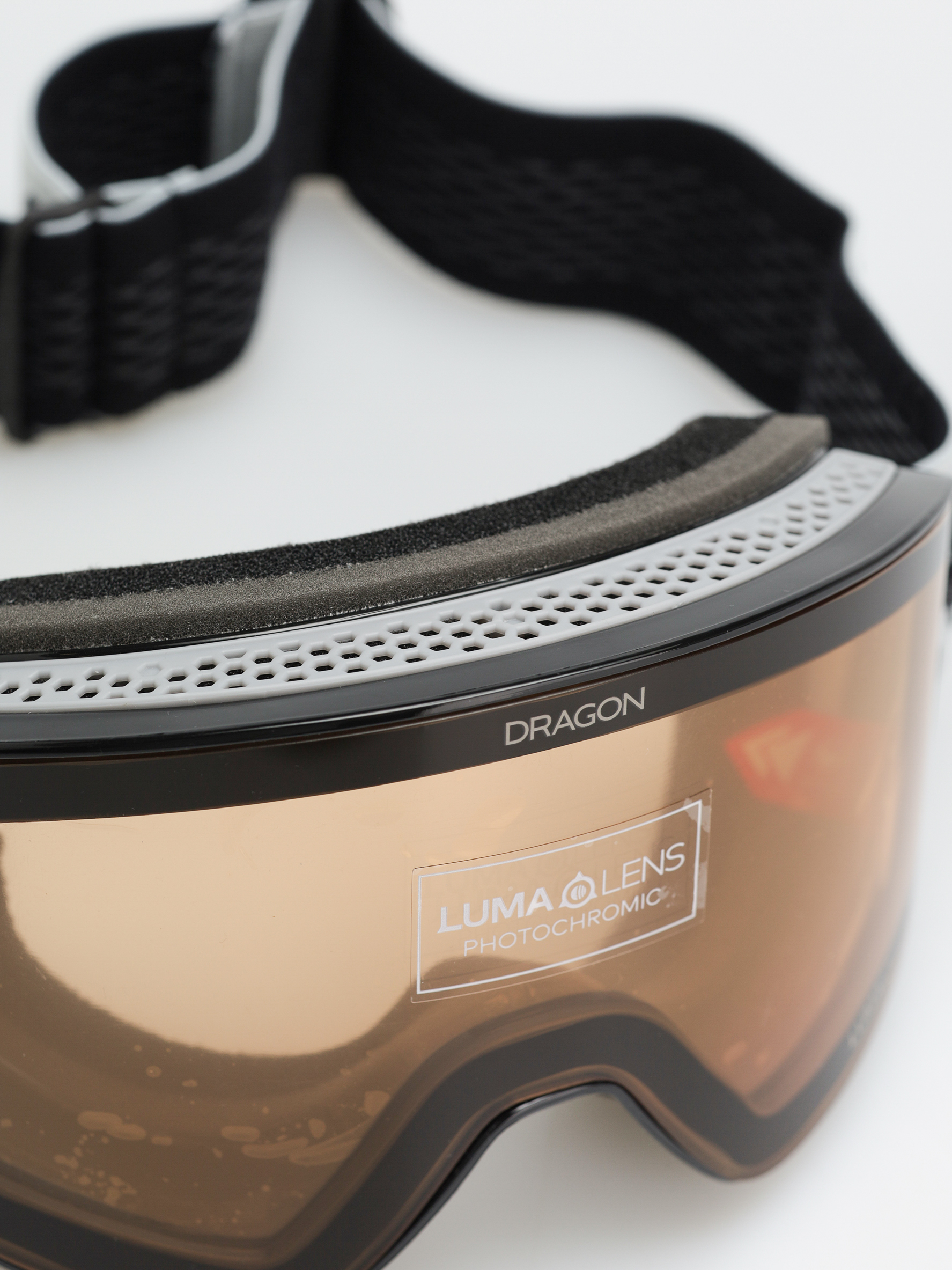 Snowboardové okuliare Dragon NFX2 (classicgrey/lumalens photochromatic amber)