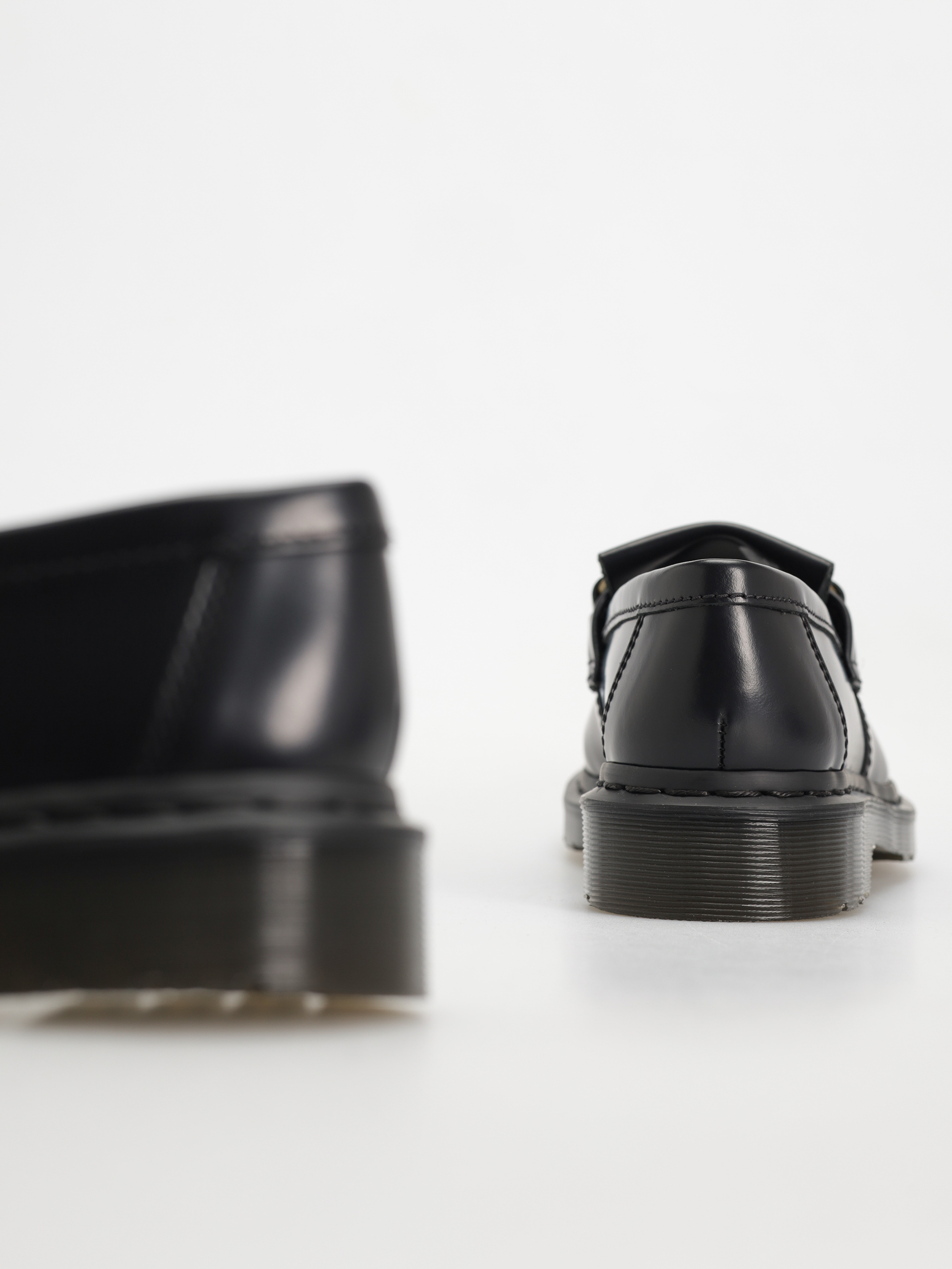 Topánky Dr. Martens Adrian Snaffle Wmn (black polished smooth)