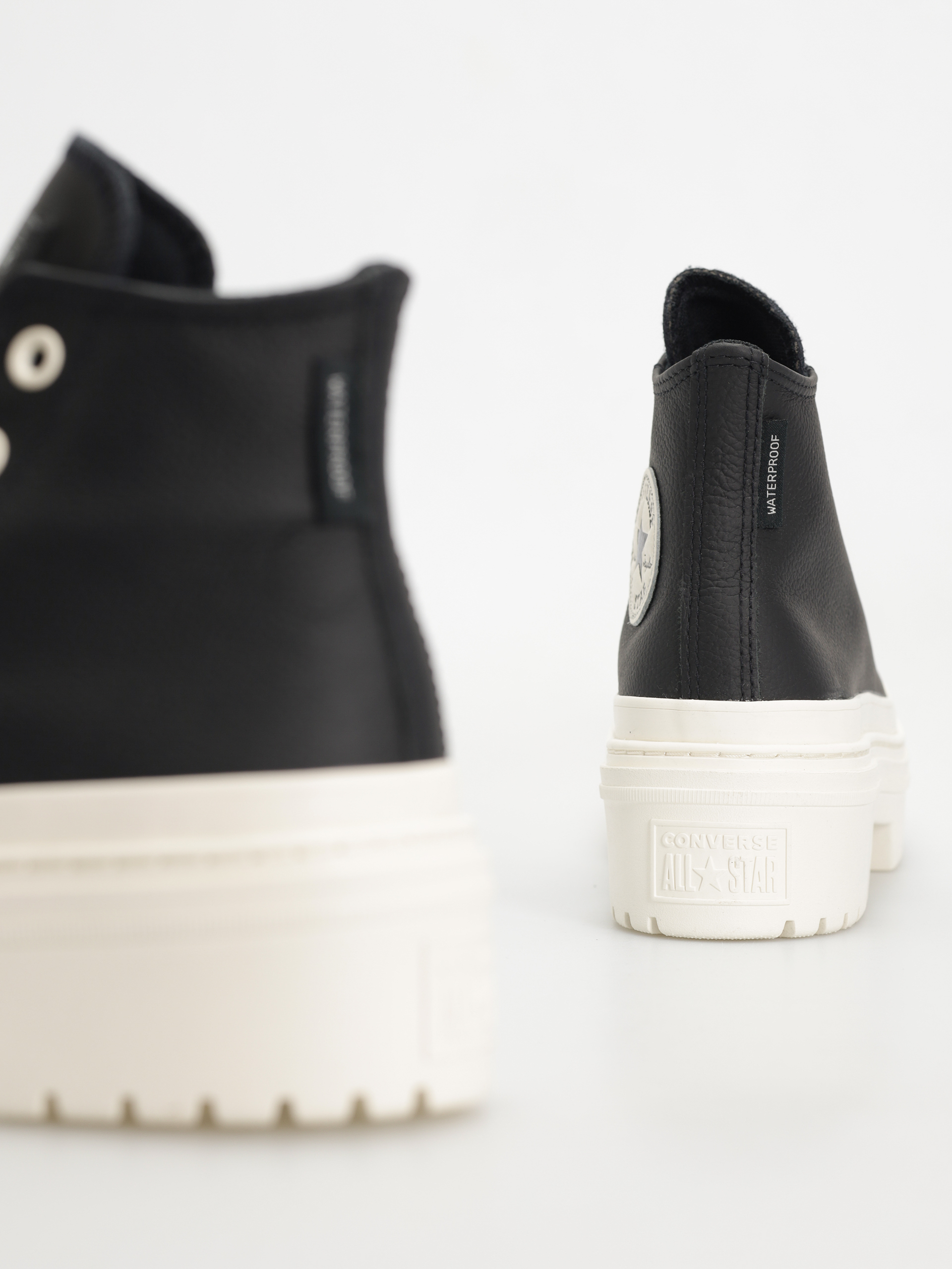 Topánky Converse Chuck Taylor All Star Lugged Heel Platform Waterproof Wmn (black/black/egret)