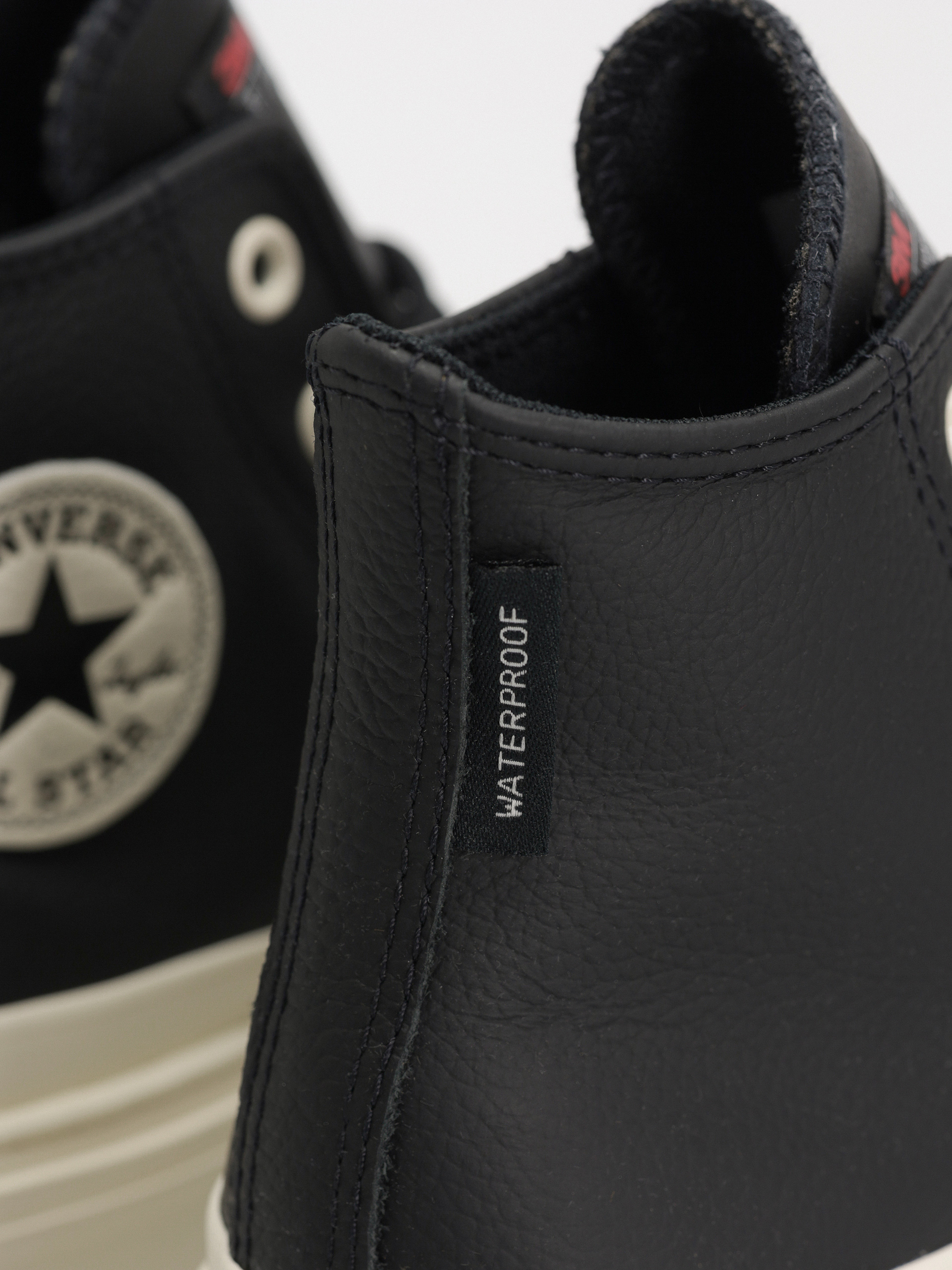 Topánky Converse Chuck Taylor All Star Lugged Heel Platform Waterproof Wmn (black/black/egret)