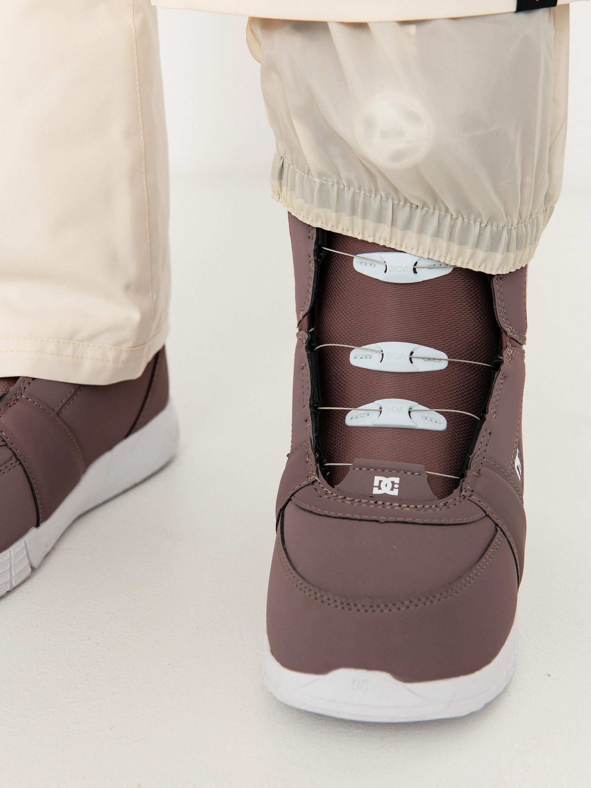 Dámske Snowboardové nohavice Roxy Backyard (buttercream)