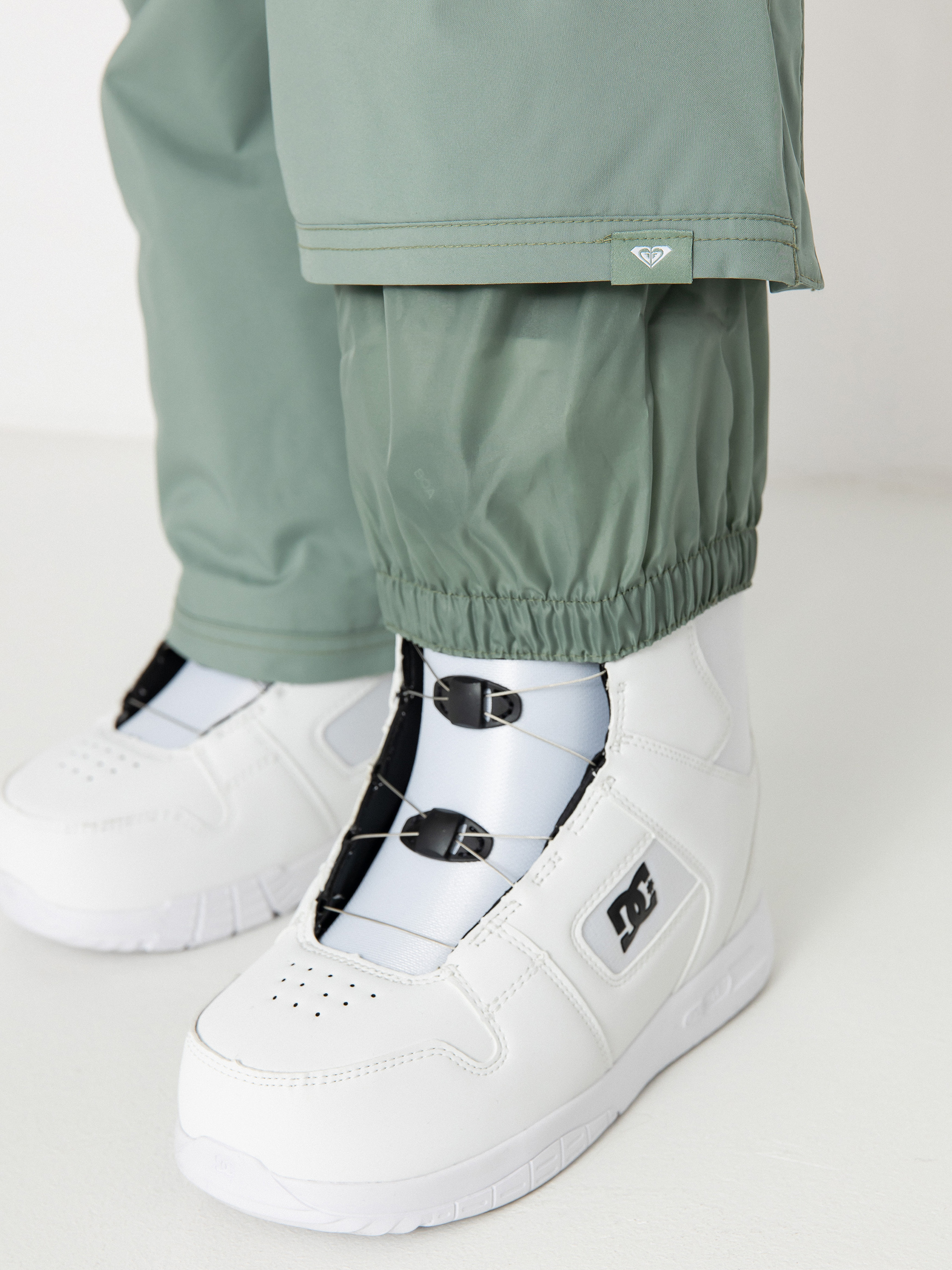 Dámske Snowboardové nohavice Roxy Backyard (lily pad)