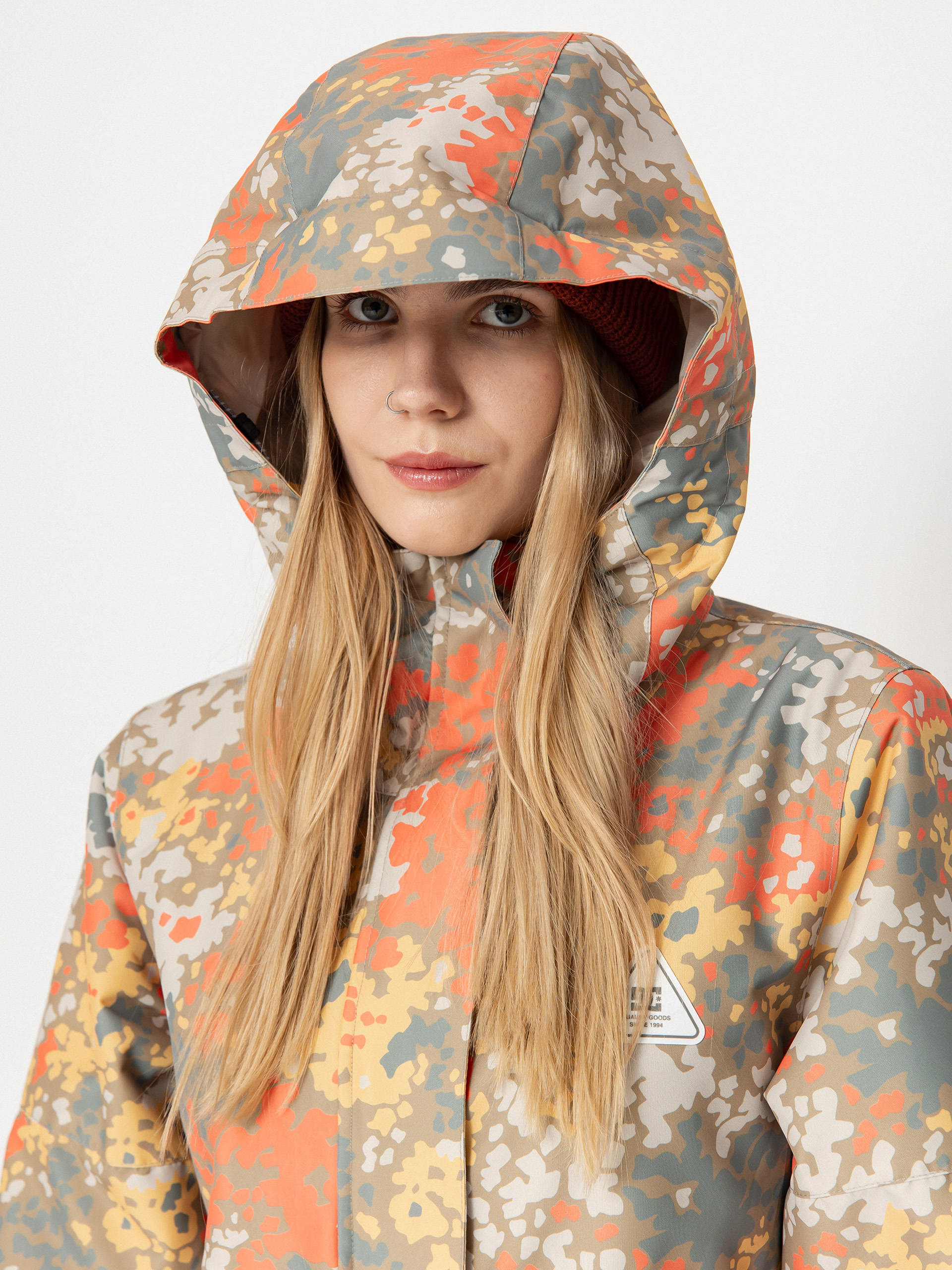 Dámska Snowboardová bunda DC Cruiser (fractal coral)