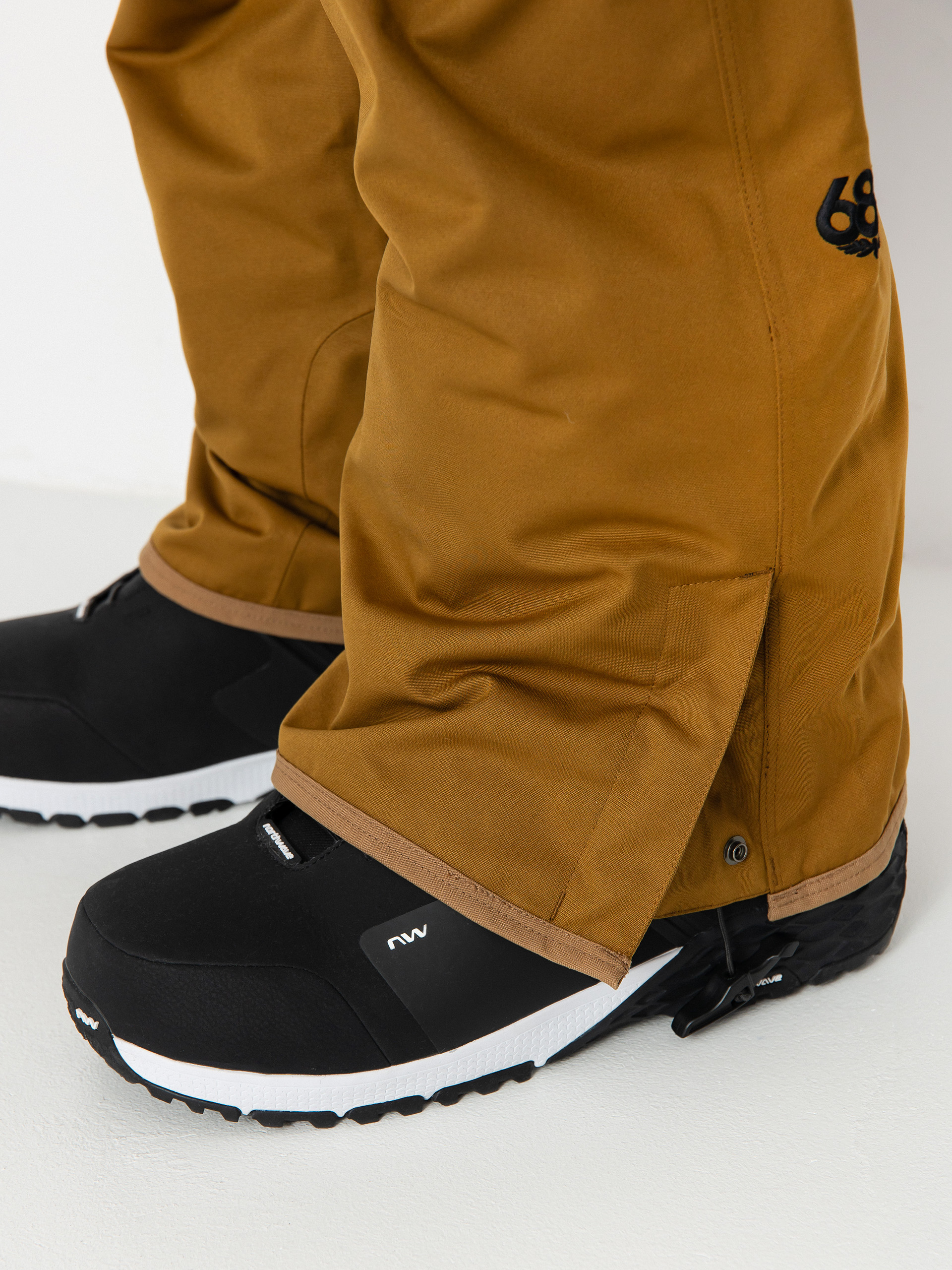 Pánske Snowboardové nohavice 686 Infinity Insulated Cargo (breen)