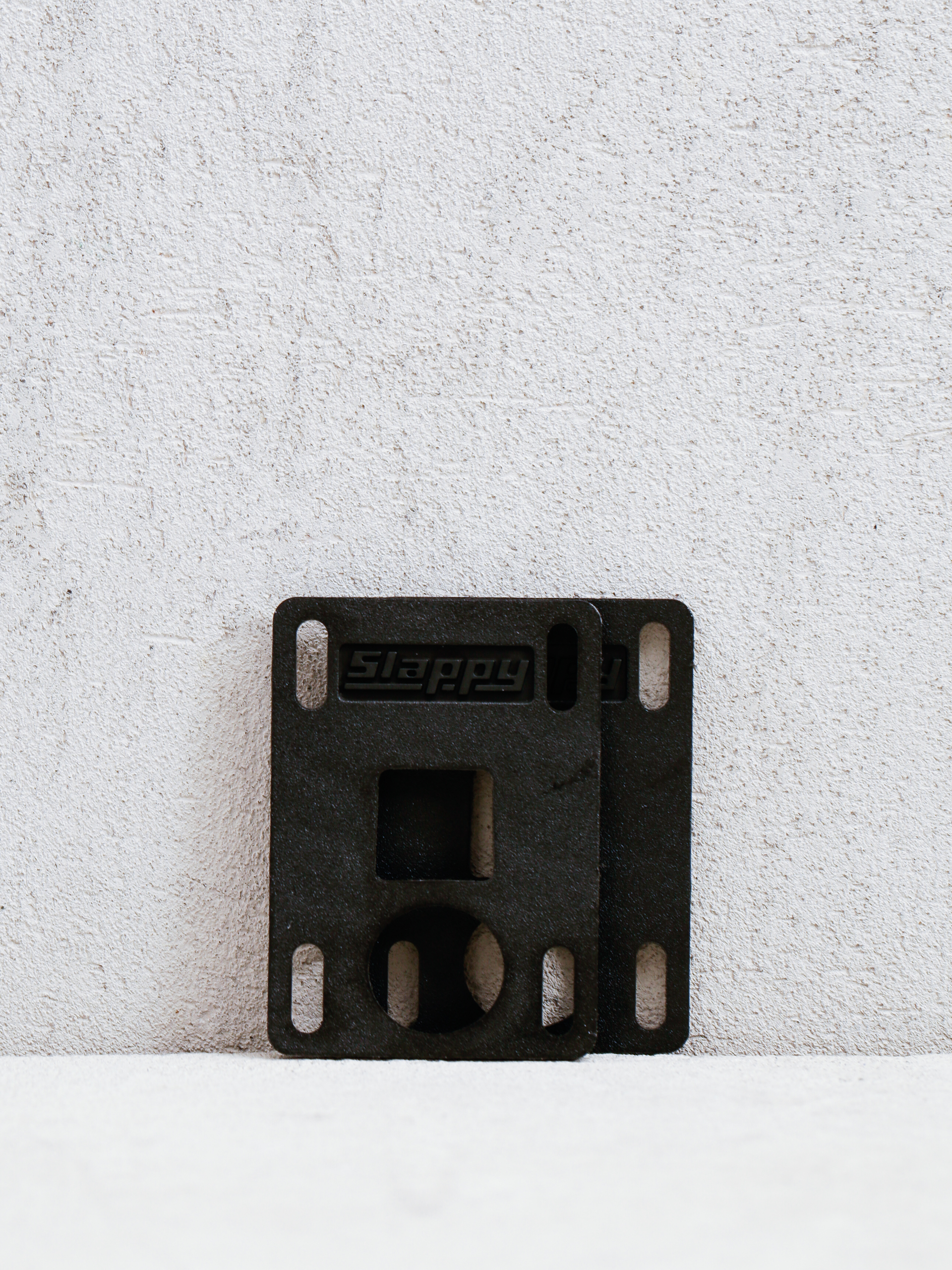 Podložky Slappy 4mm Slab Risers (black)
