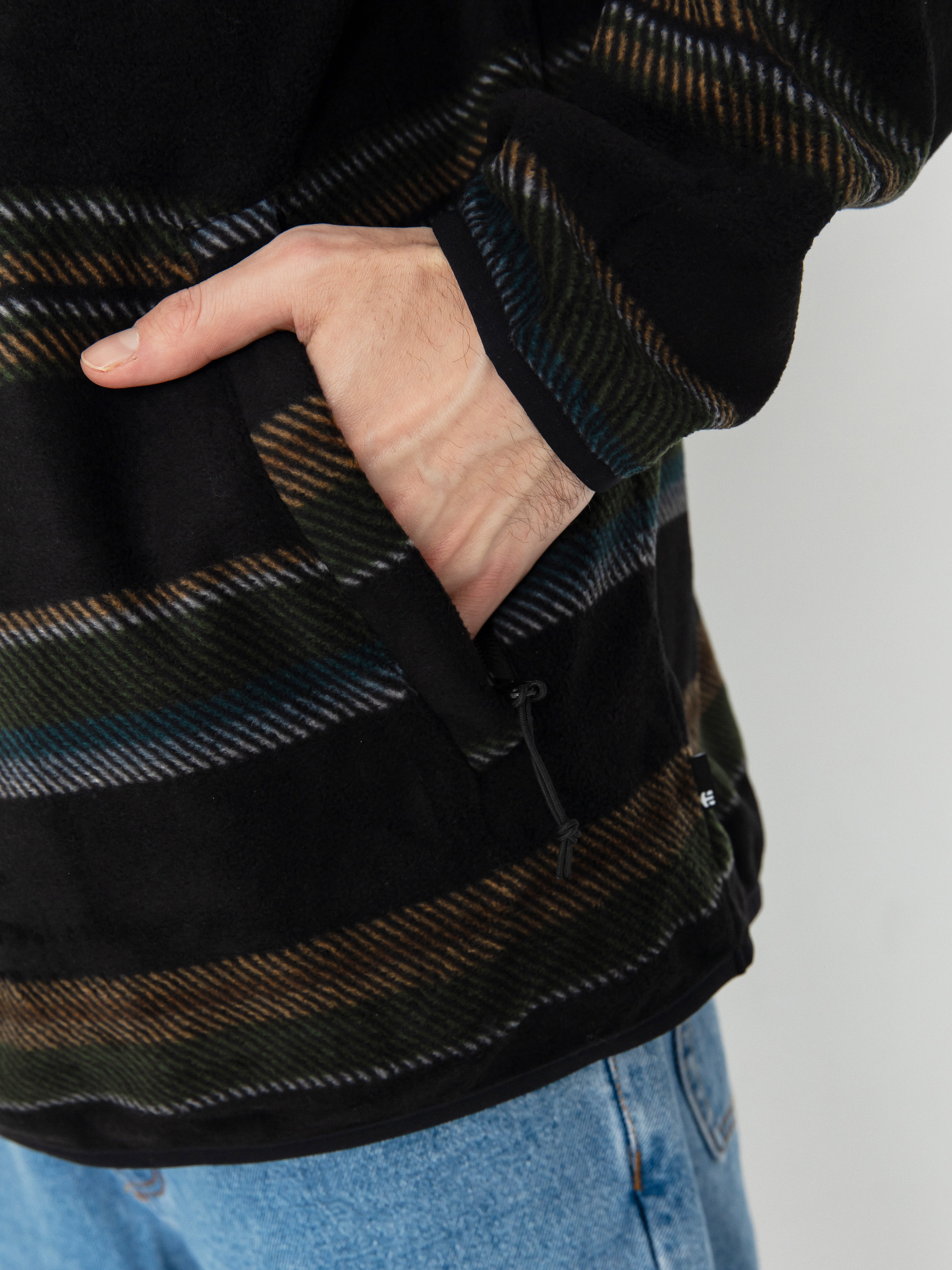 Pánska Termomikina  Etnies Woodsman Anorak (black/olive)