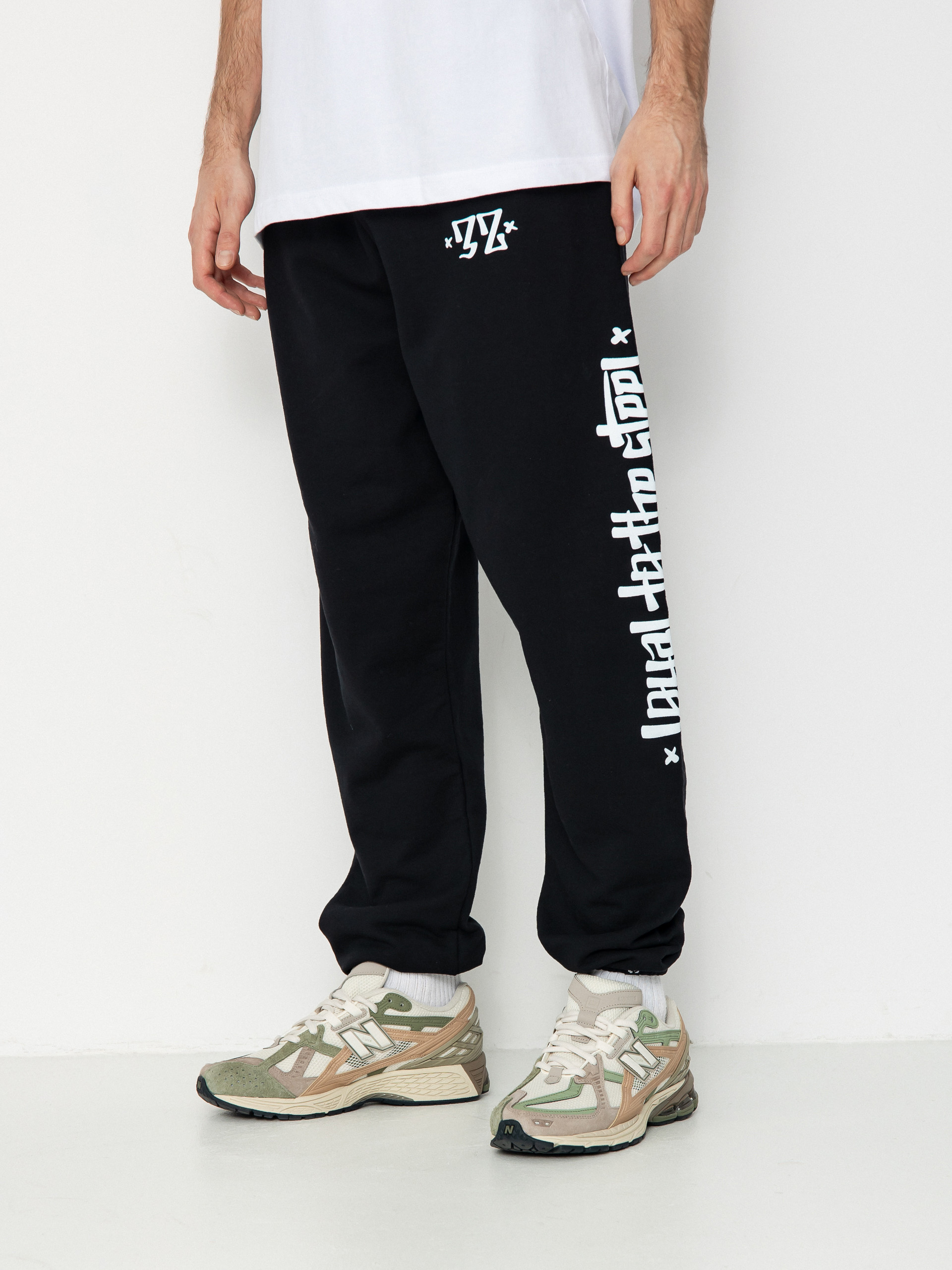 Nohavice ThirtyTwo 32 Art Jogger (black)