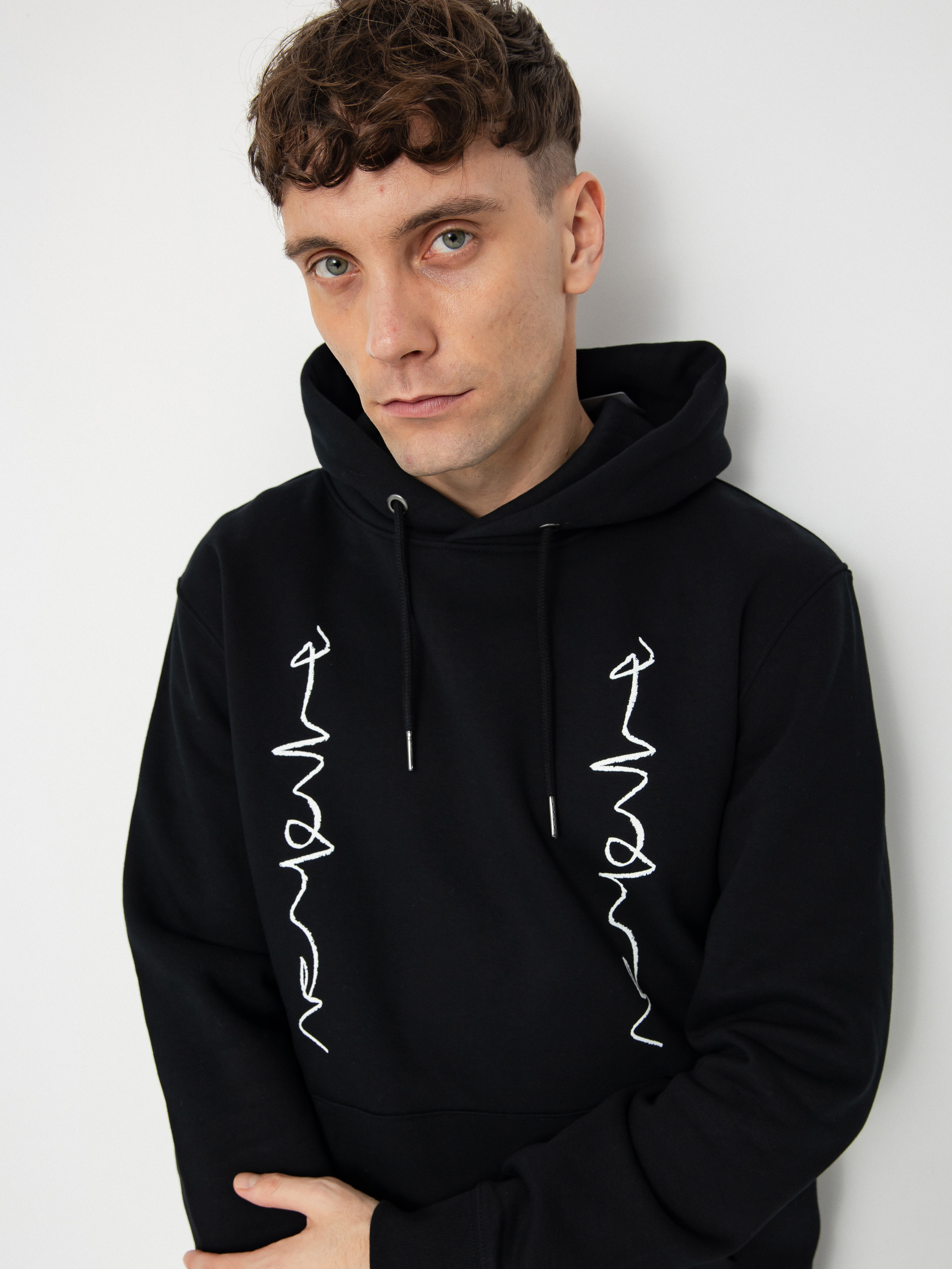 Mikina s kapucňou Poetic Collective Crayon Chain HD (black)