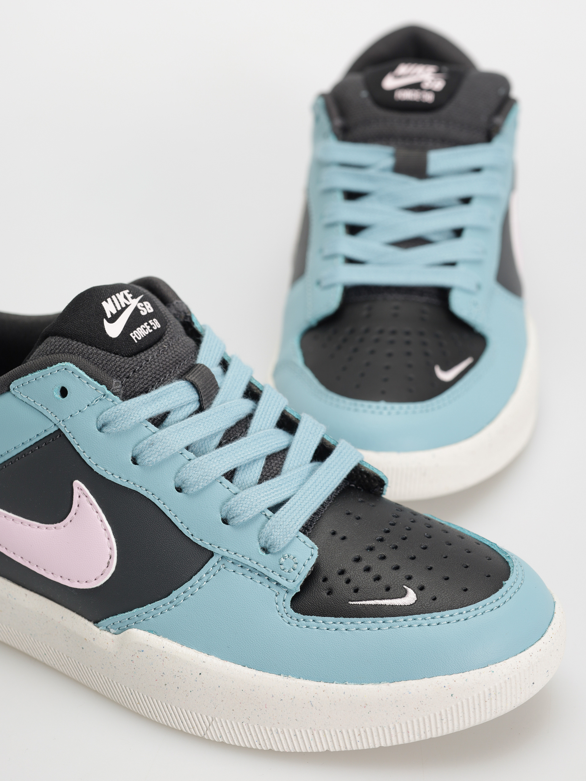 Topánky Nike SB Force 58 Premium (denim turq/pink foam  dk smoke grey)