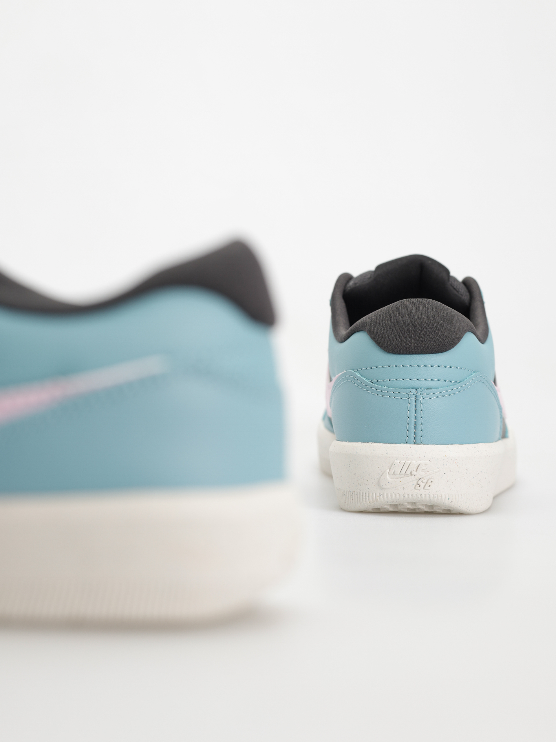 Topánky Nike SB Force 58 Premium (denim turq/pink foam  dk smoke grey)