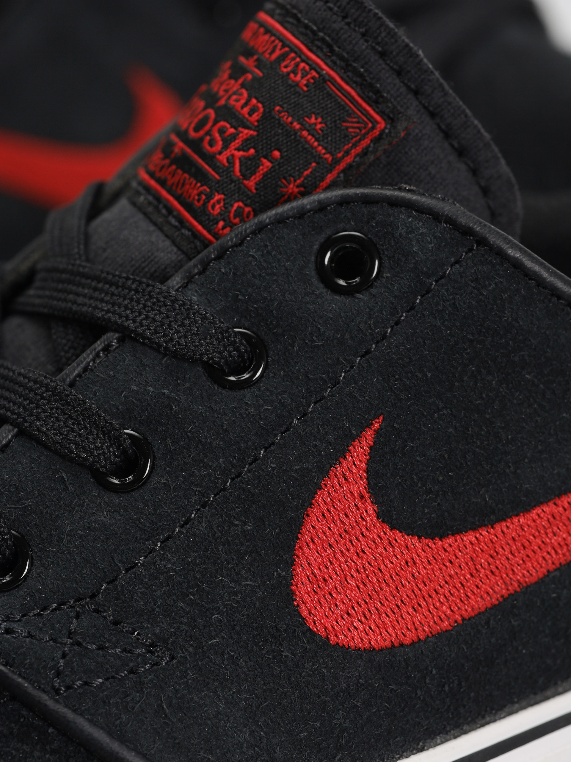 Topánky Nike SB Stefan Janoski JR (black/university red black summit white)