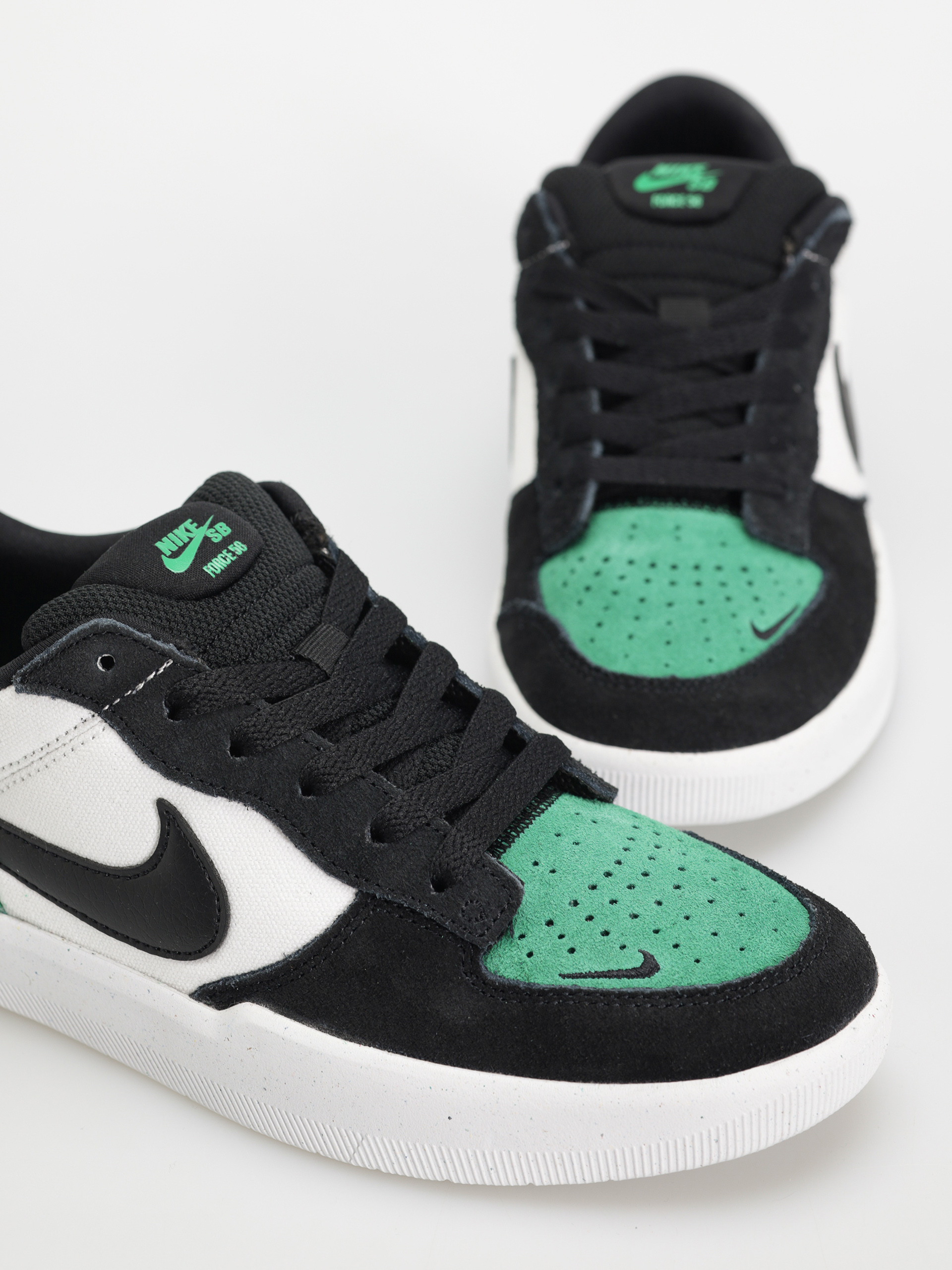 Topánky Nike SB Force 58 (white/black stadium green white)