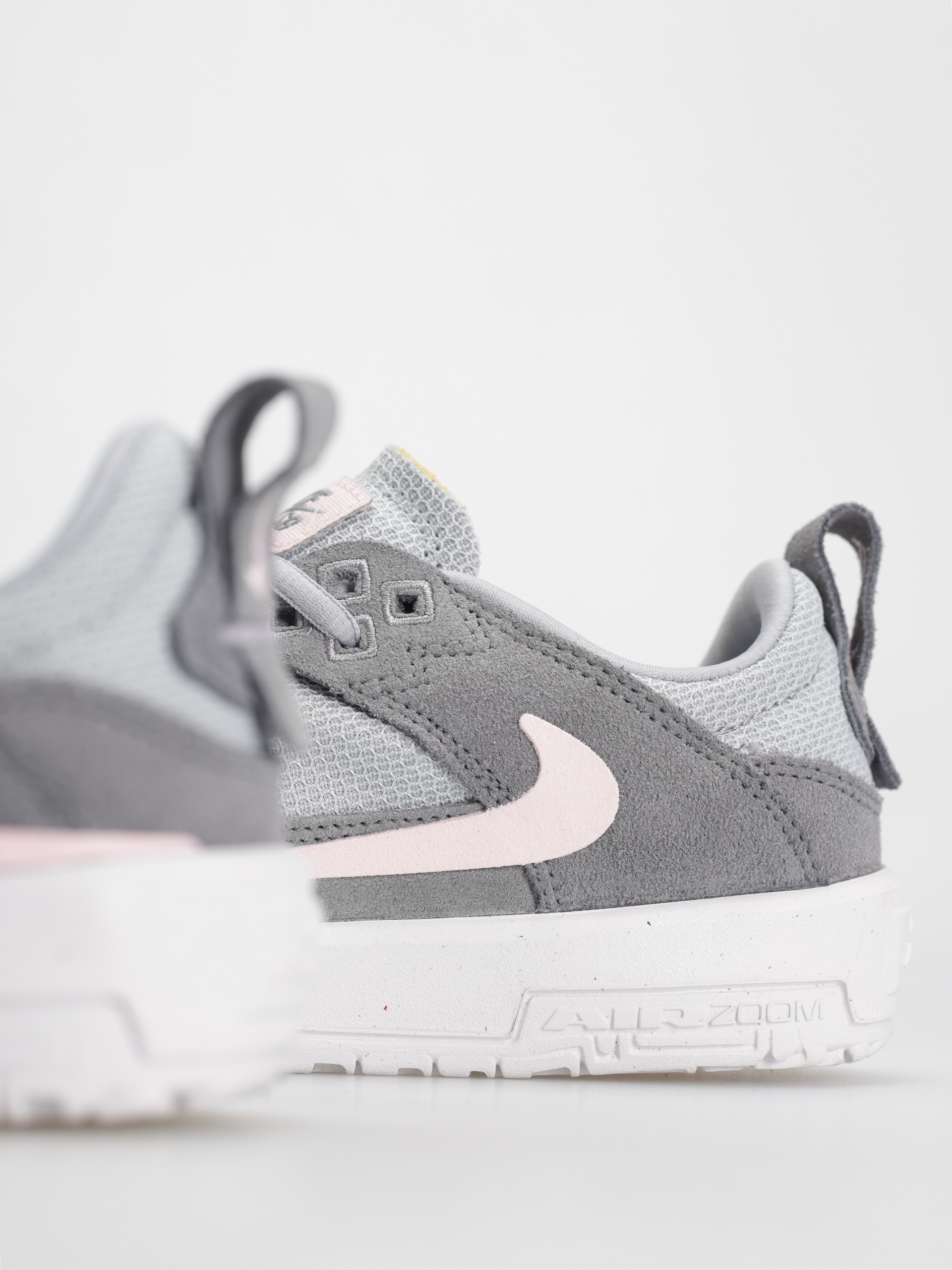 Topánky Nike SB Day One JR (cool grey/pink foam  wolf grey)
