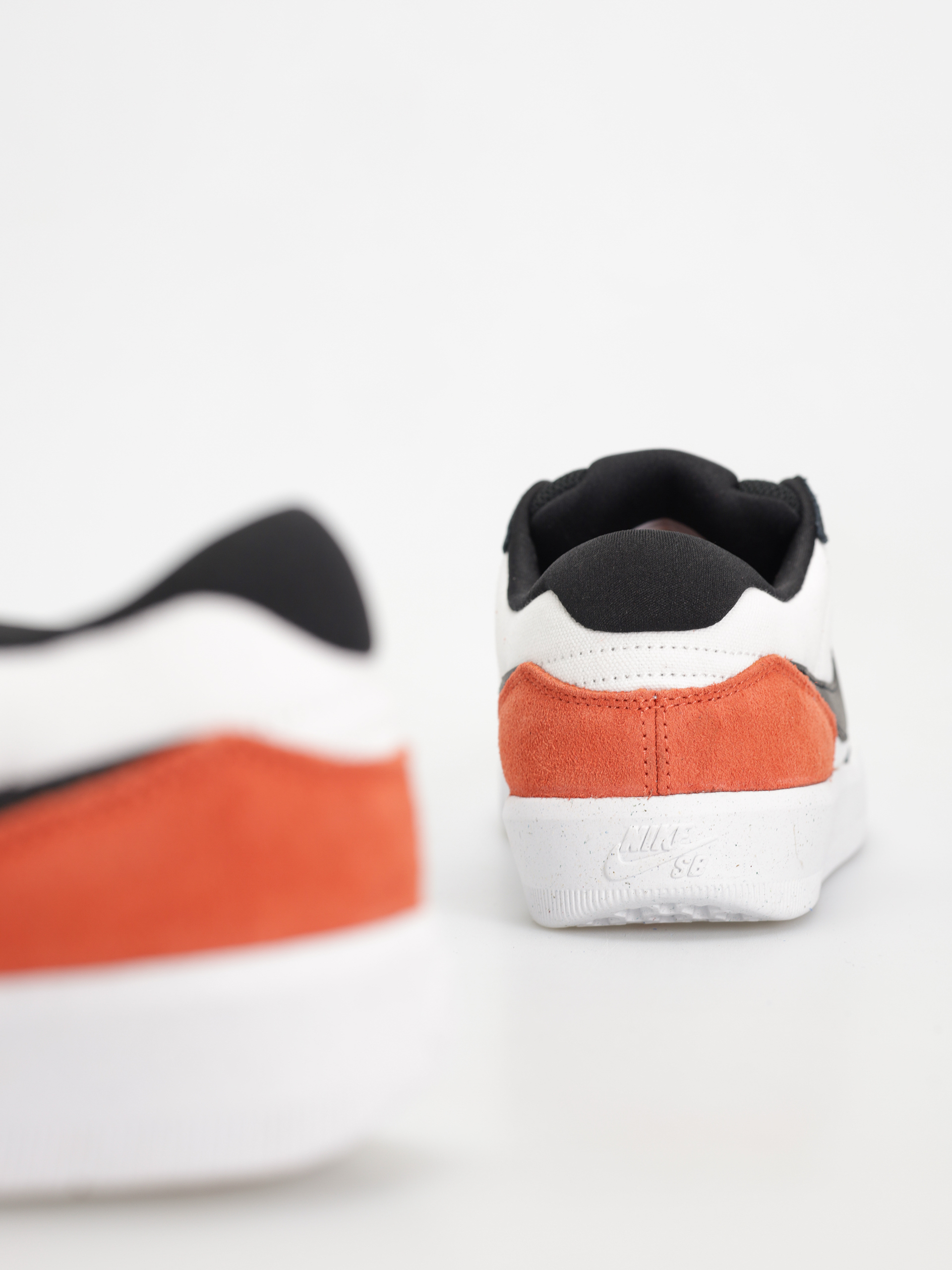 Topánky Nike SB Force 58 (white/black cosmic clay white)