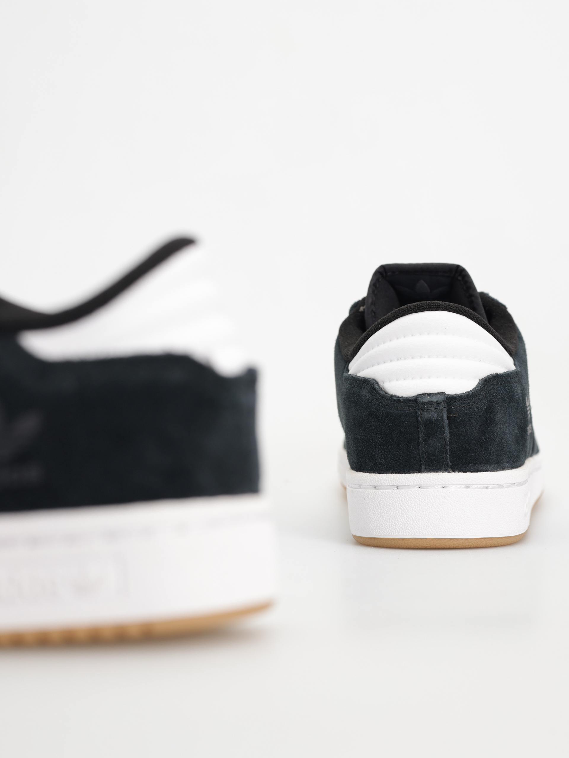 Topánky adidas Centennial 85 Low A (cblack/grefiv/ftwwht)