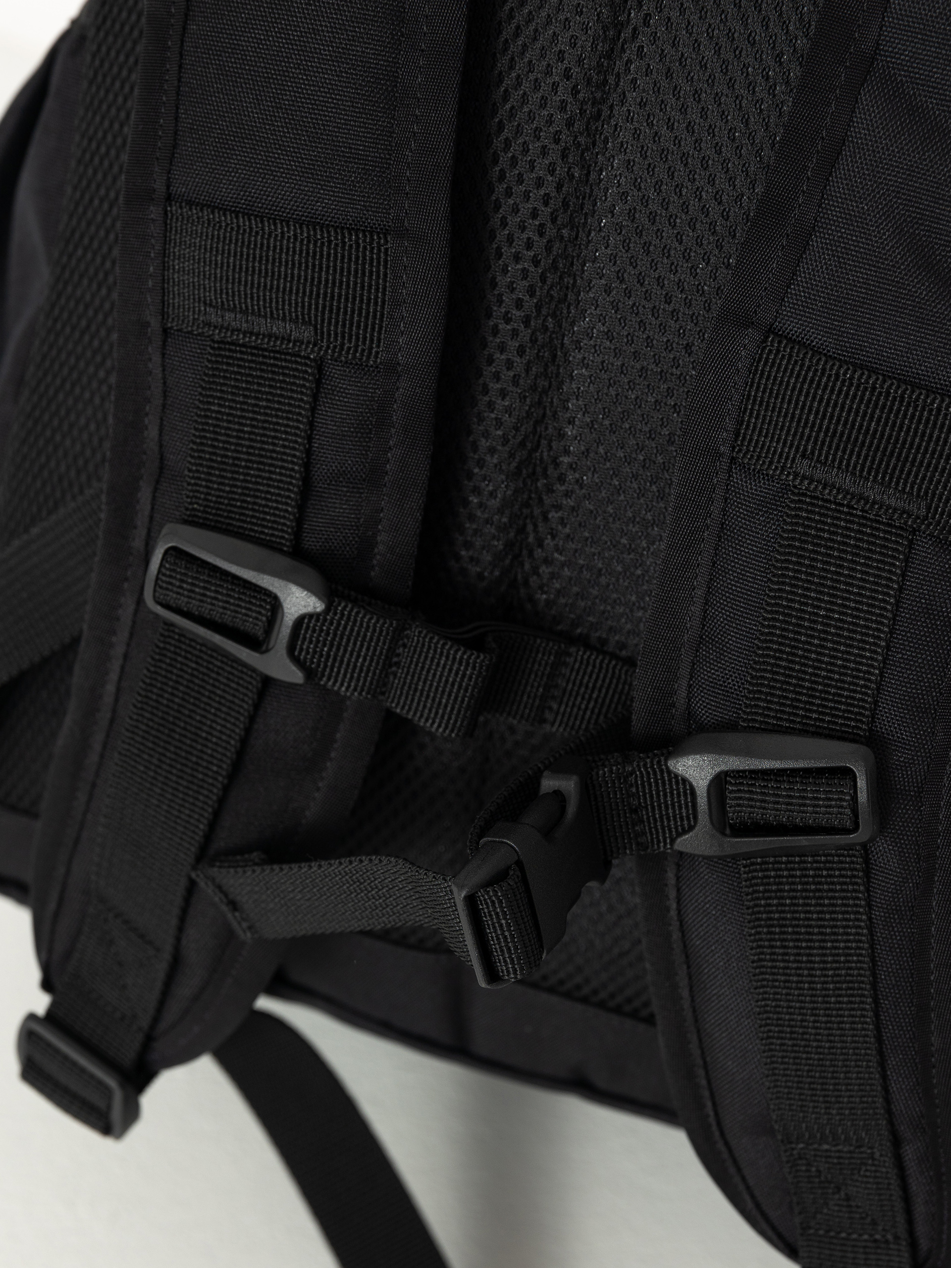 Batoh Carhartt WIP Clapton (black)