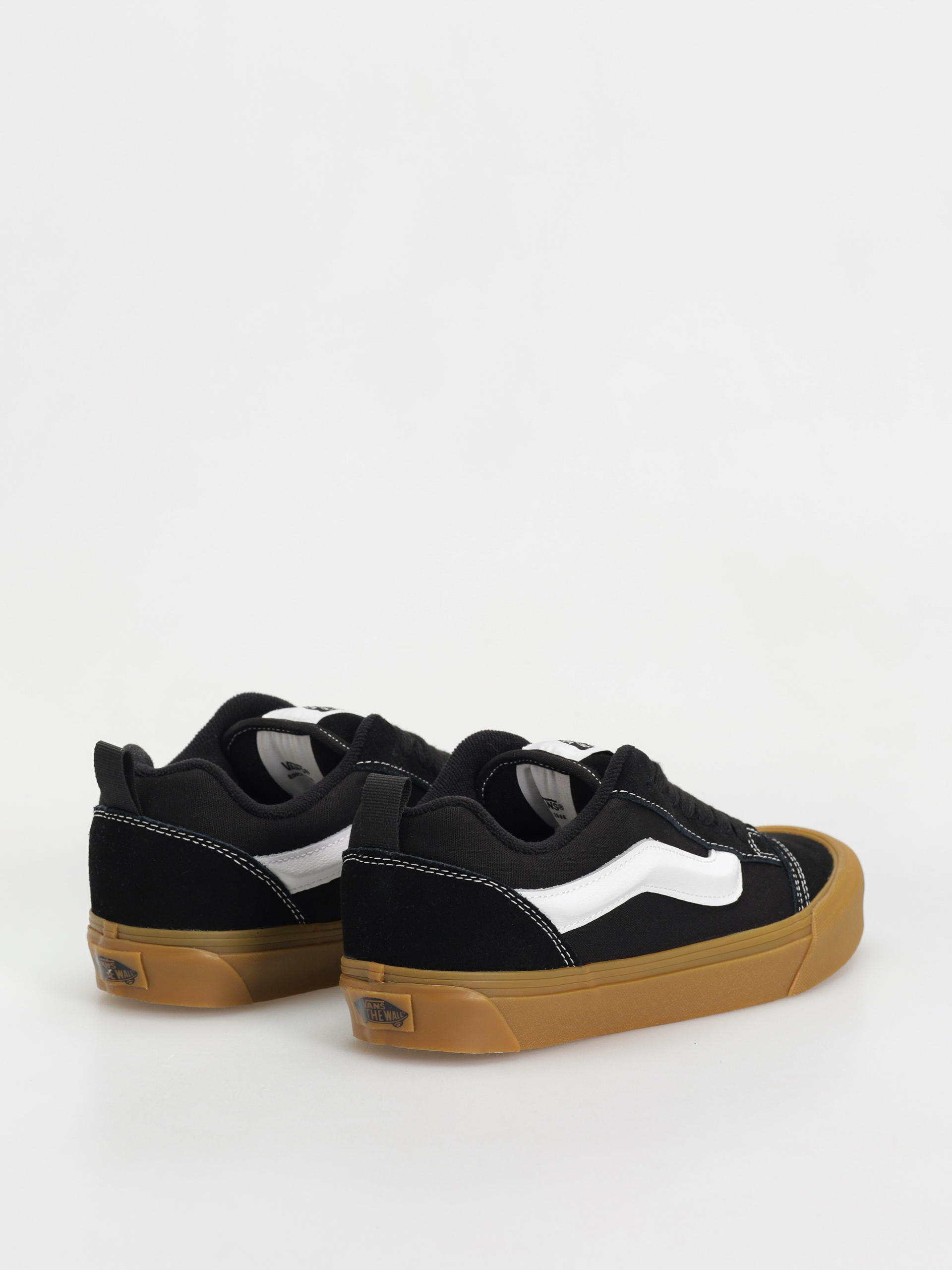 Topánky Vans Knu Skool (black/gum)
