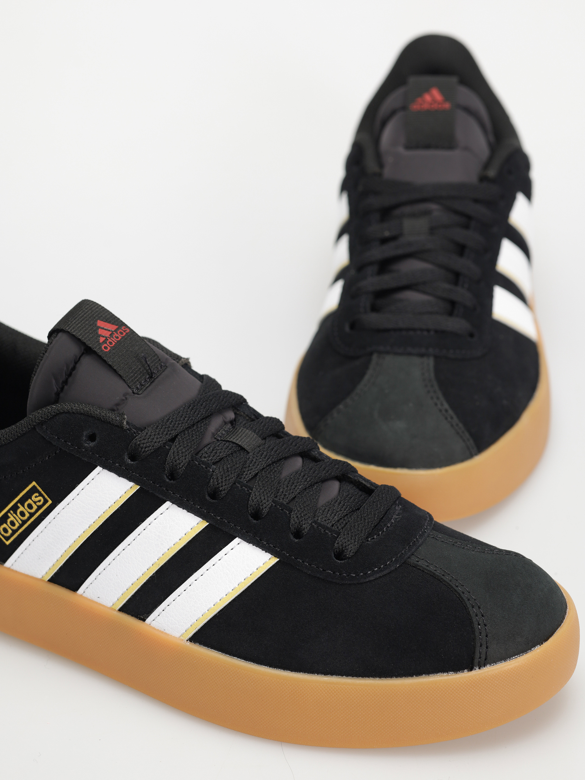 Topánky adidas Vl Court 3.0 (cblack/ftwwht/tmvire)