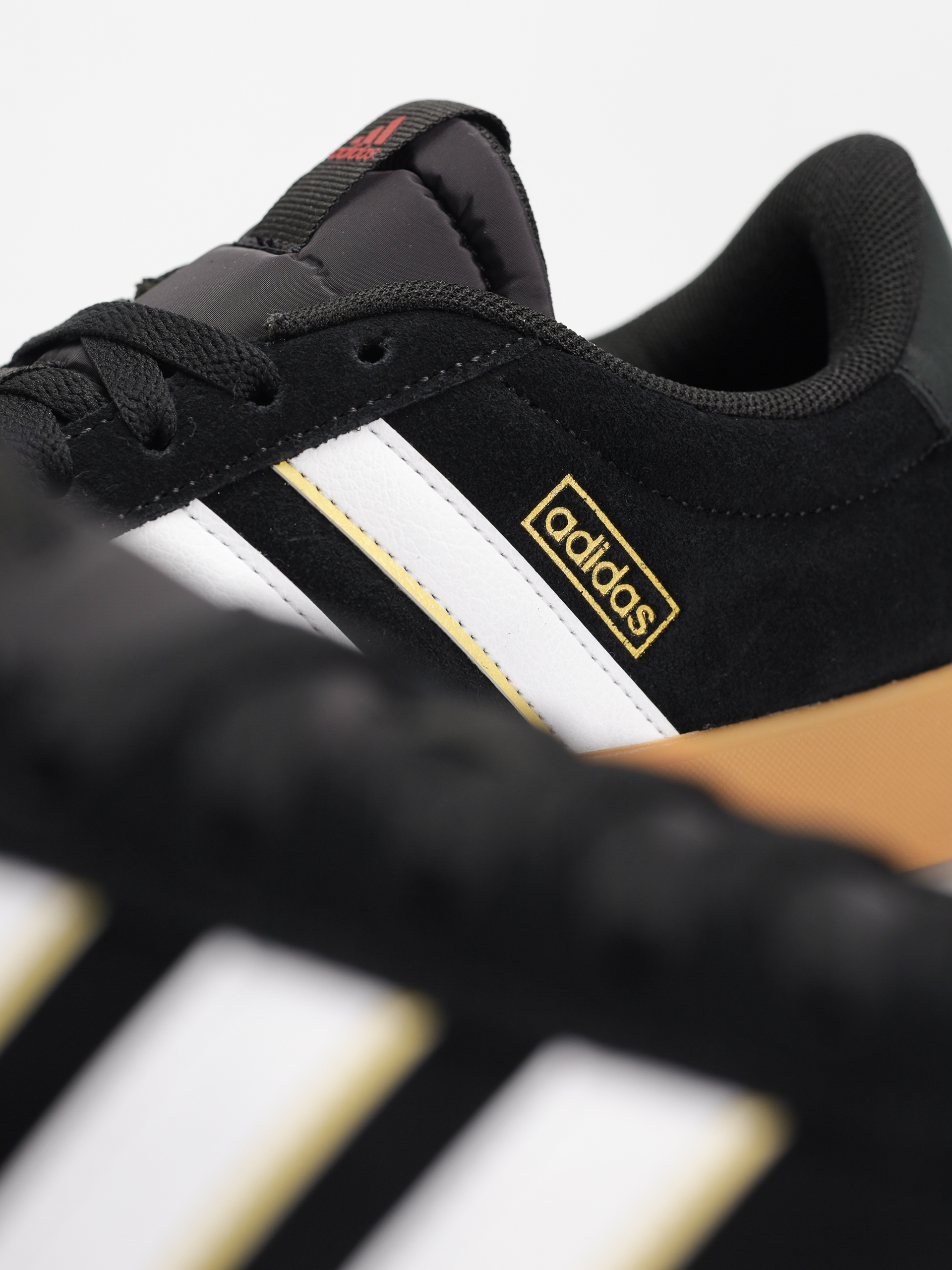 Topánky adidas Vl Court 3.0 (cblack/ftwwht/tmvire)
