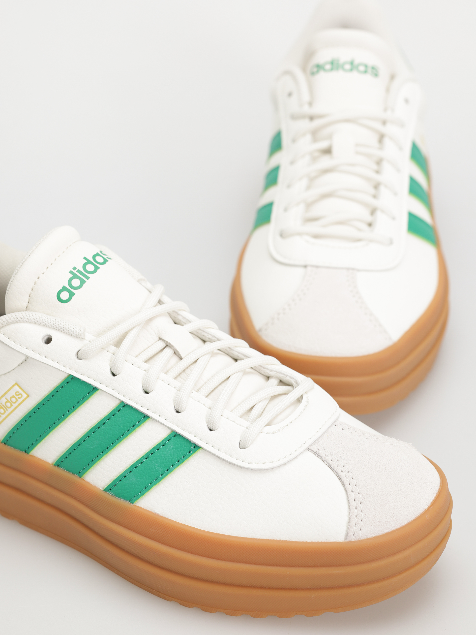 Topánky adidas Vl Court Bold Wmn (cwhite/cougrn/goldmt)