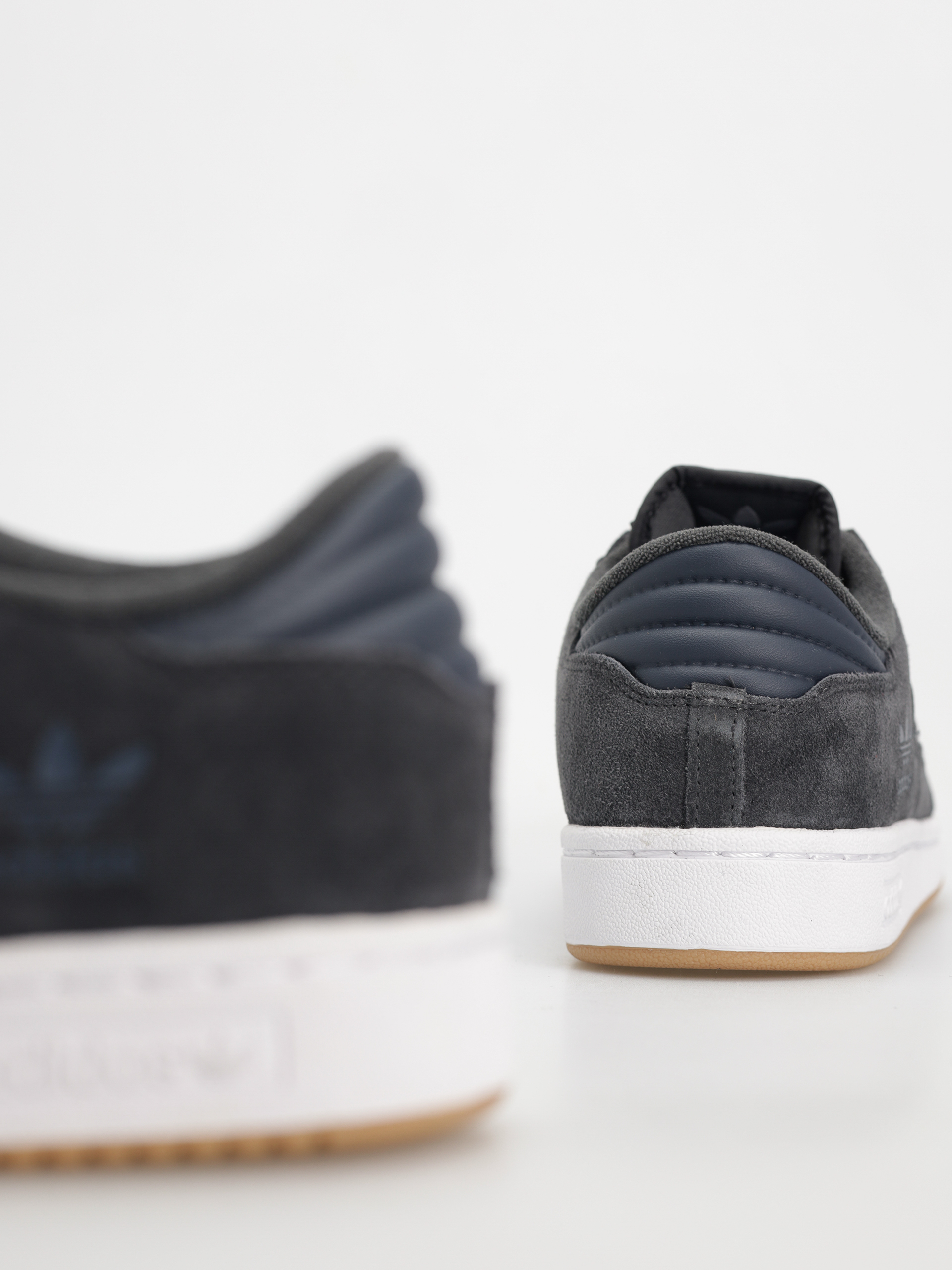 Topánky adidas Centennial 85 Low A (carbon/grethr/conavy)