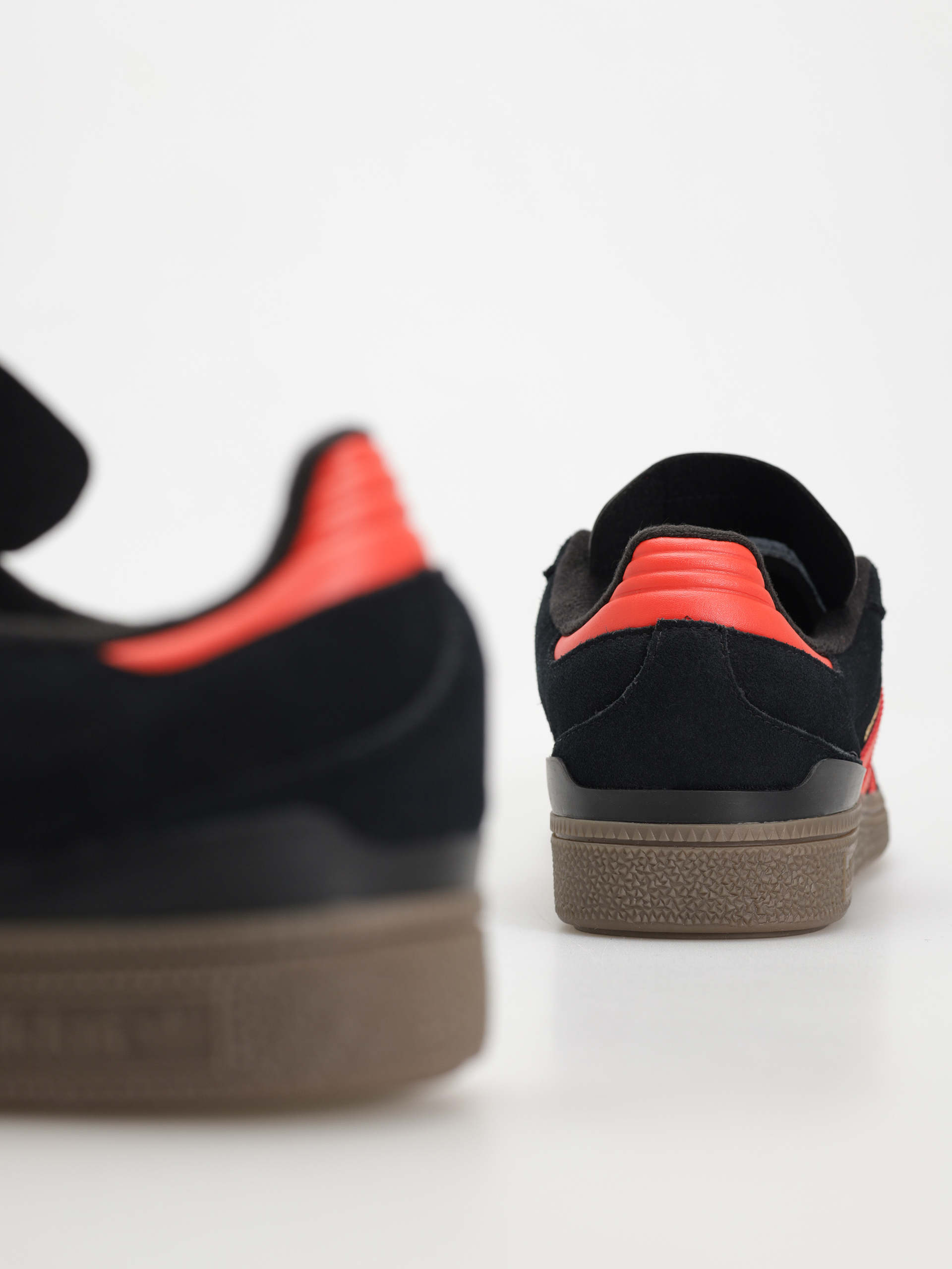 Topánky adidas Busenitz (cblack/supcol/gum5)