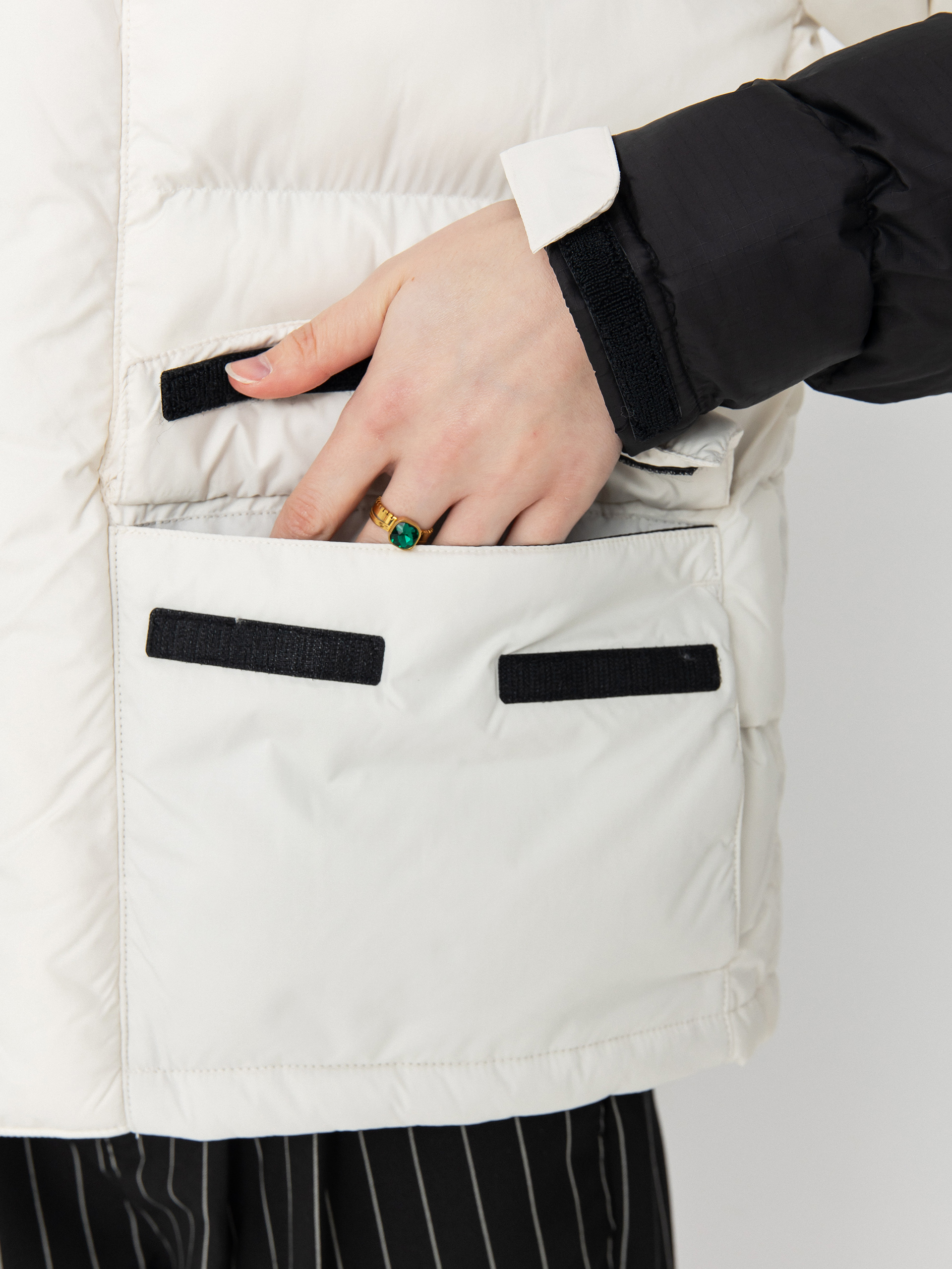 Bunda The North Face Limbara Insulated Wmn (white dune)