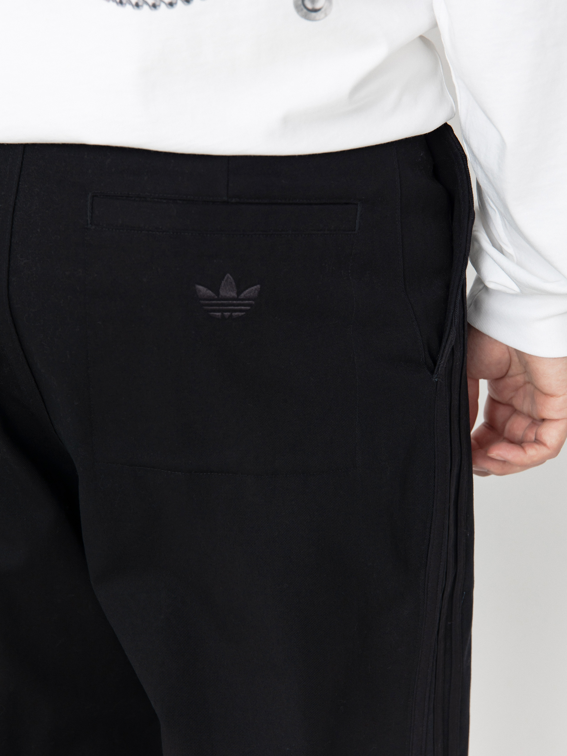 Nohavice adidas Skate Chino (black)