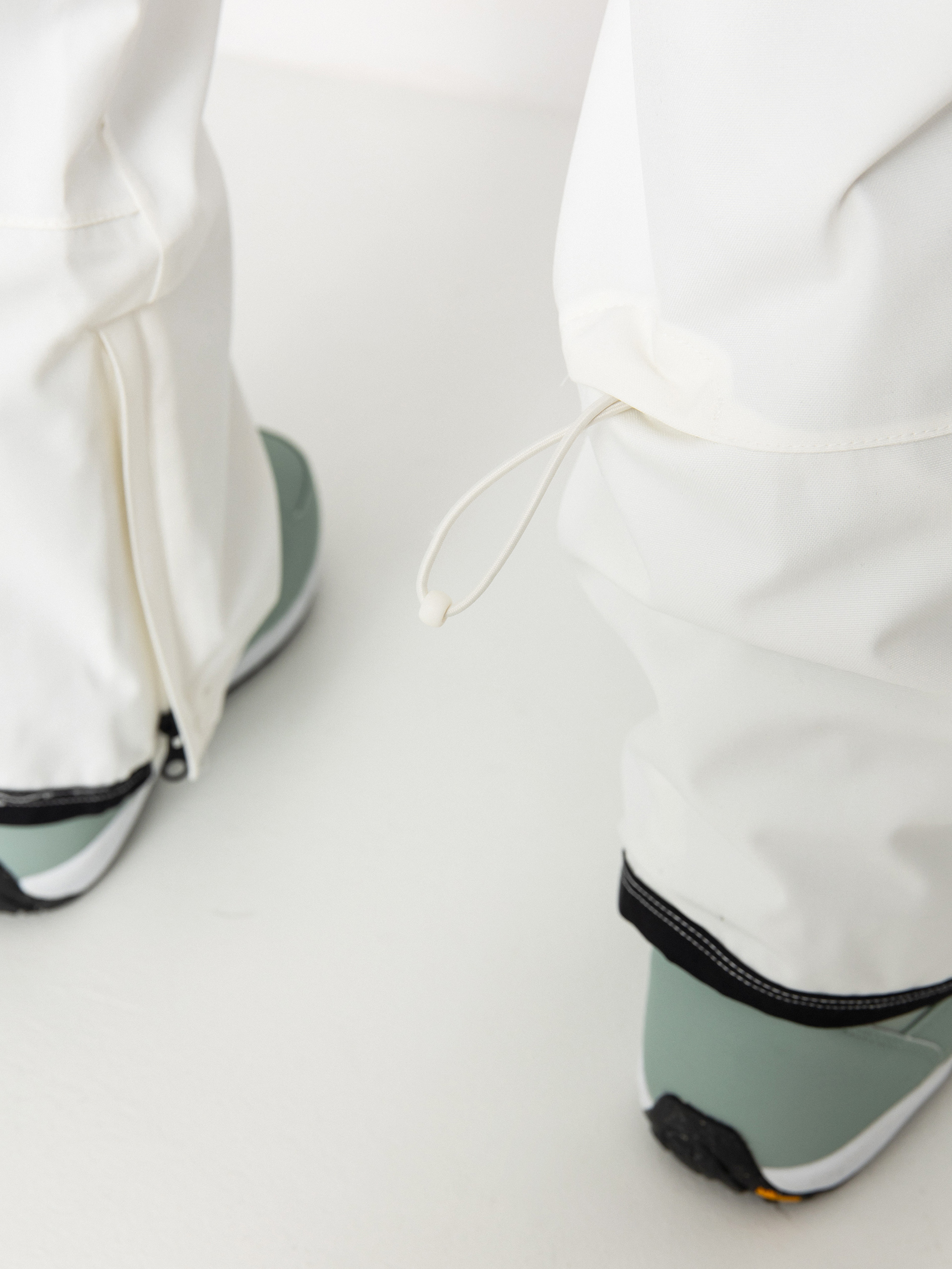 Dámske Snowboardové nohavice Burton Vida Stretch (stout white)